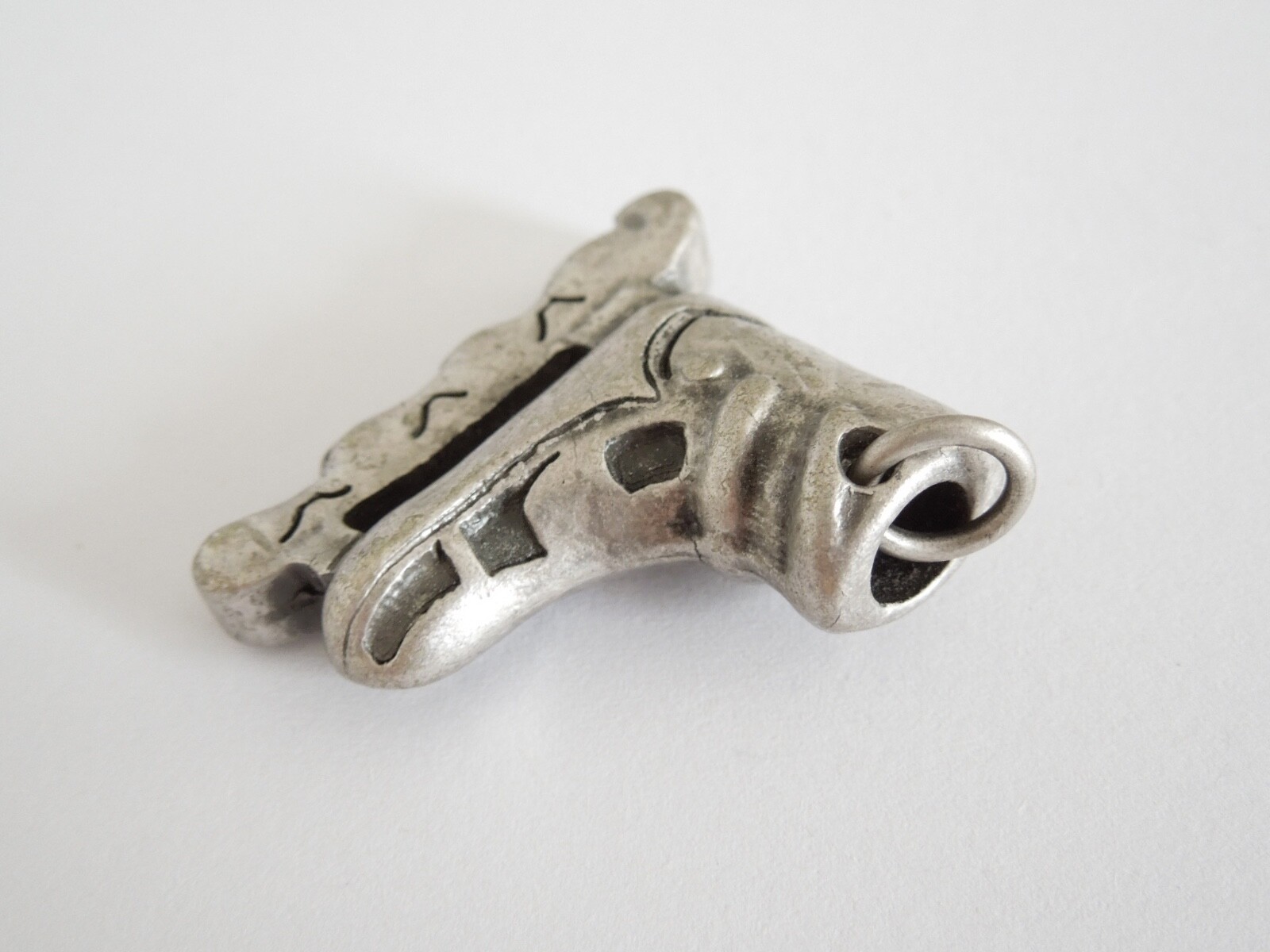 Zinc Pendant? Rollerblade Solid 0.78 Oz/1.34 X 1.34 In
