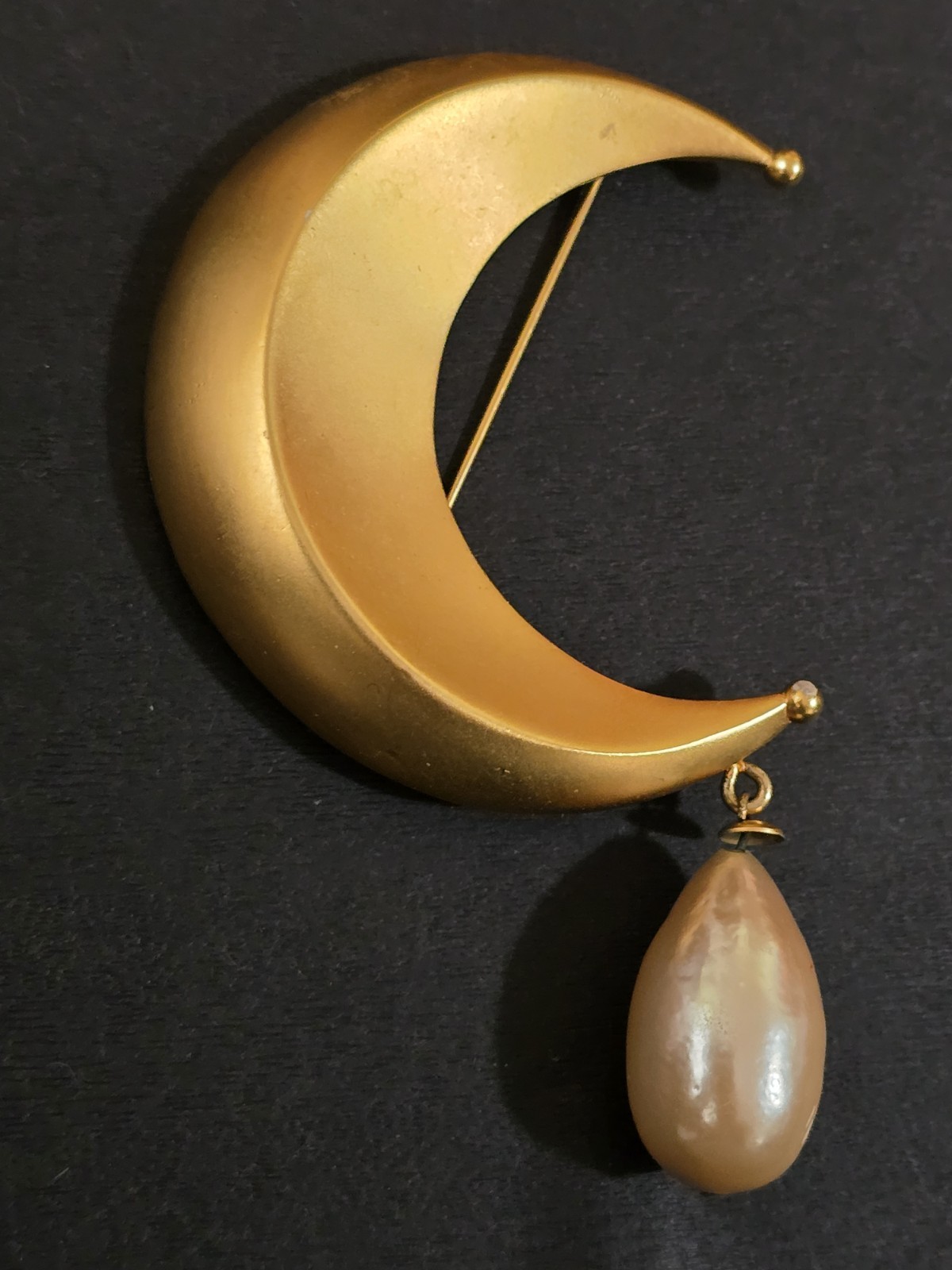 KARL LAGERFELD Brooch Pin Crescent Moon Drop Pearl Matte Finish Gold Tone