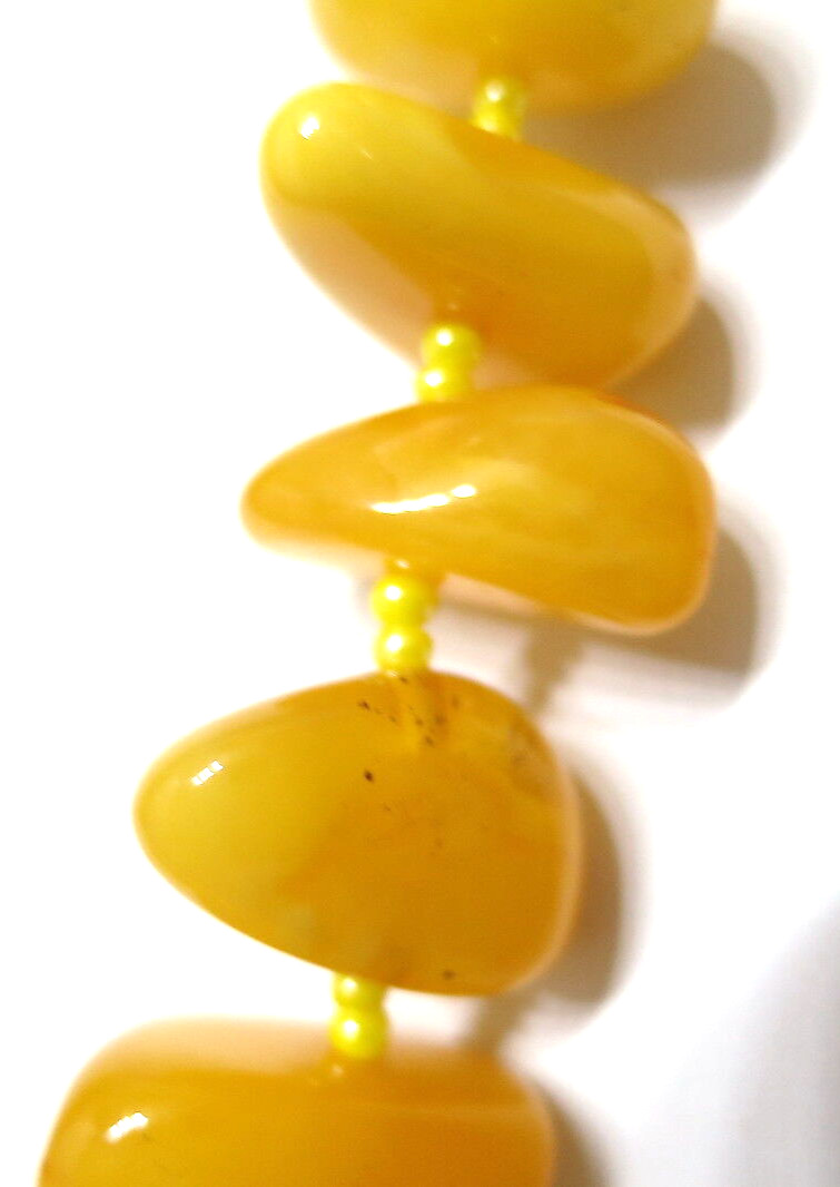 Vintage Baltic Amber Resin Beads Necklace Butterscotch Honey Amber 22″ 35 Grams