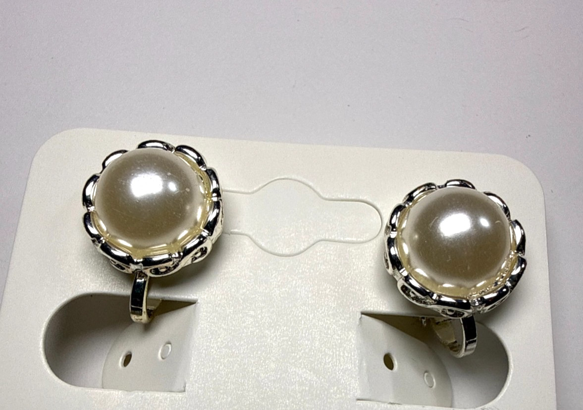 Vintage Silver Tone Clip On Earrings Faux Pearl Embellished Setting 1cm