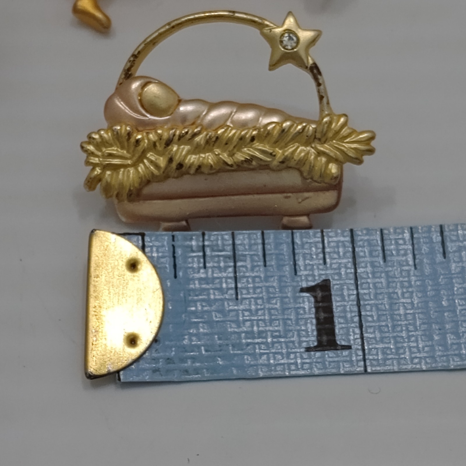 Lot 3 Vintage Gold Tone Brooches Avon Apple Angel Nativity
