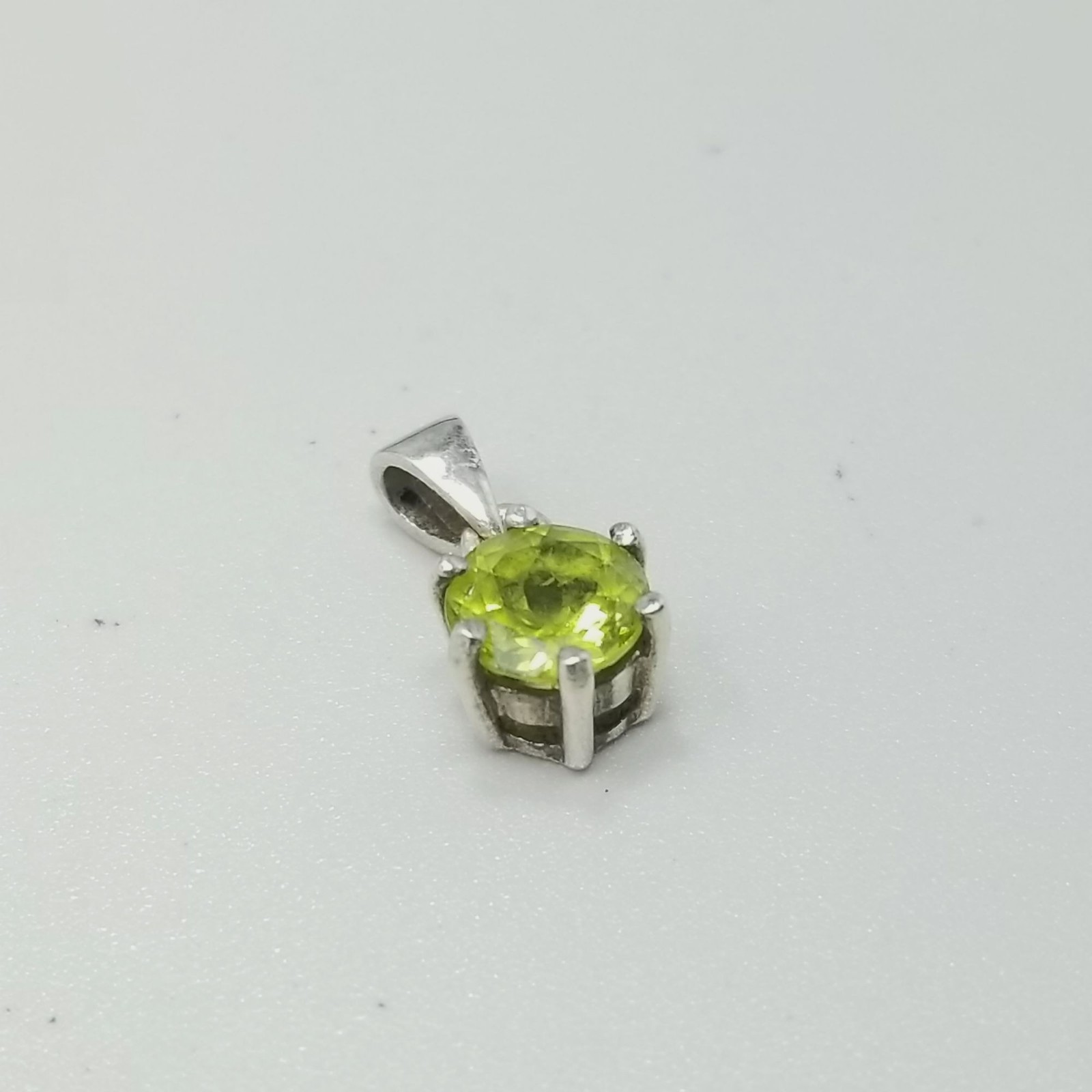 Vintage Sterling Silver Lime Green Peridot Pendant Small Round Prong Set