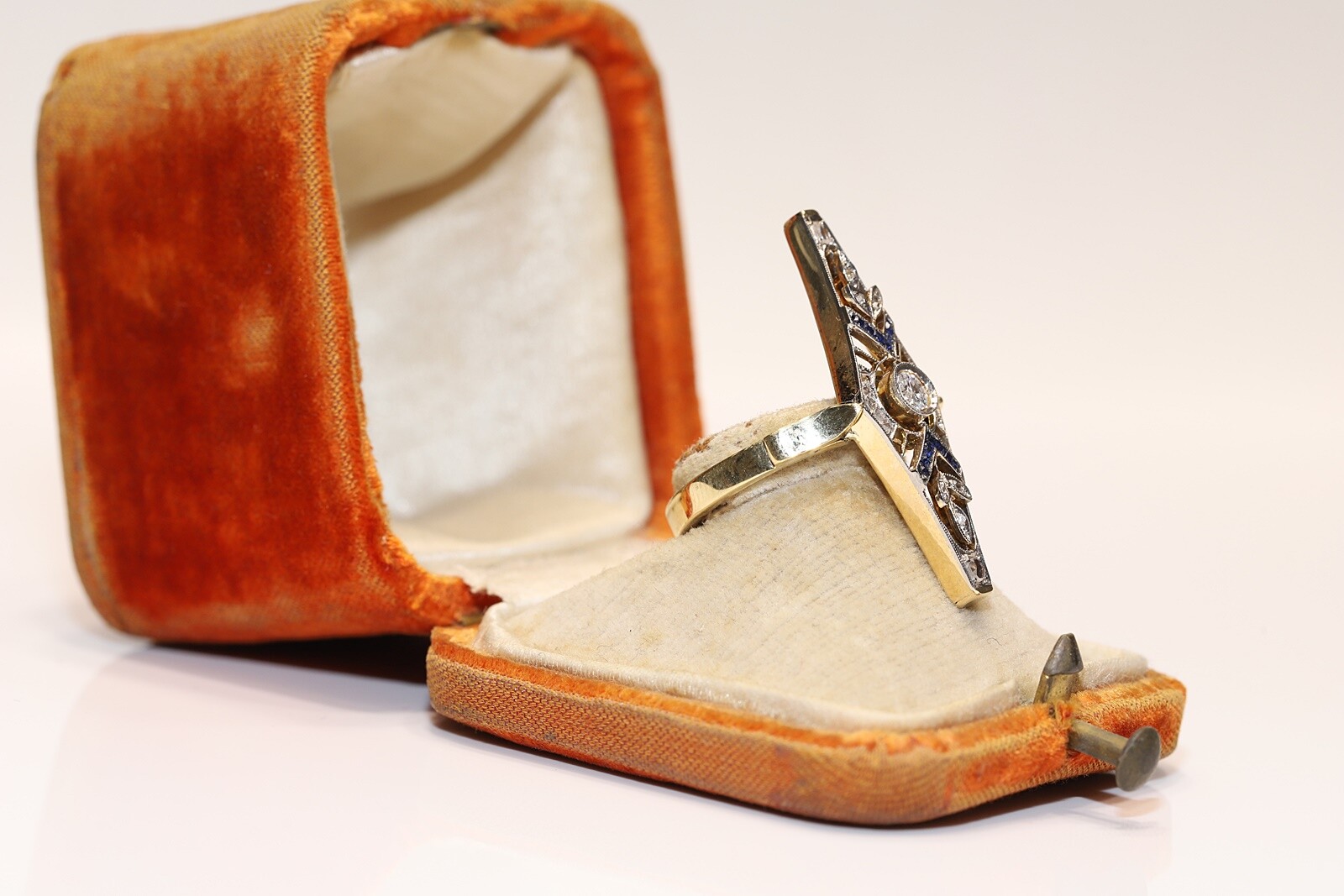 Antique Circa 1920s Art Deco 18k Gold Natural Diamond Sapphire Navette Ring