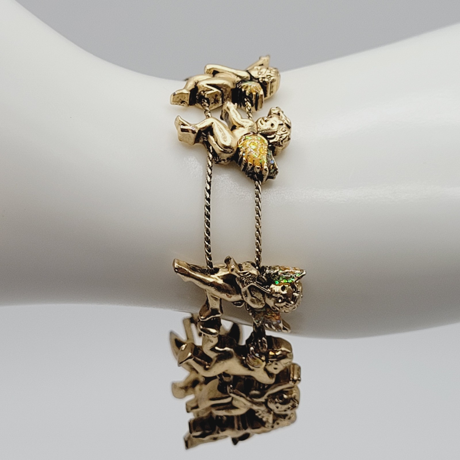 Cherub Angels Iridescent Glitter Wings Gold Tone Vtg Slide Bracelet 7.5 Inch
