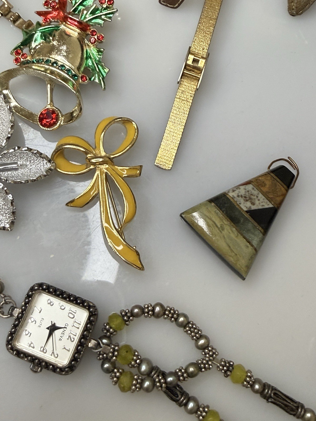 LARGE LOT Vtg Jewelry Brooch Bracelet Ring Earrings Necklace Pendant Cufflinks