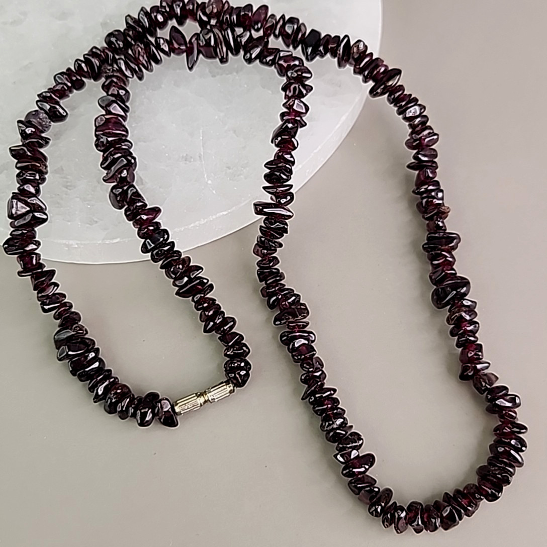 Garnet Chip Beaded Necklace Red Purple Heavy 24″