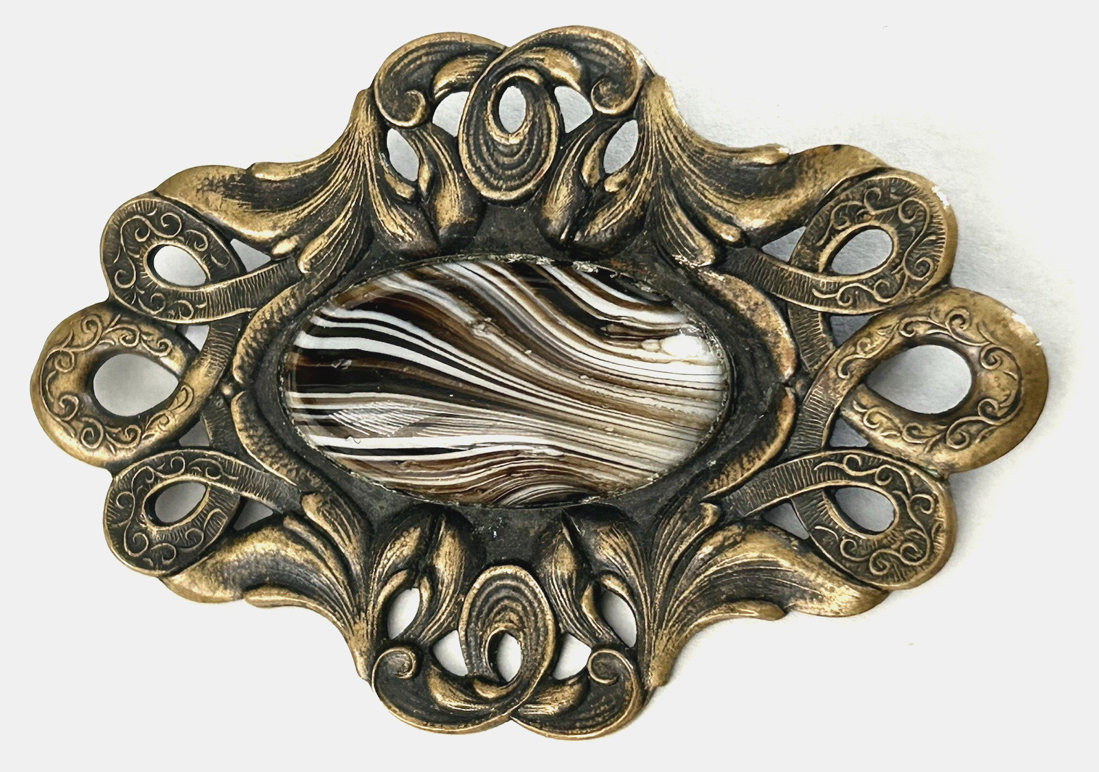 VINTAGE LARGE DECO / NOUVEAU BROWN AGATE GLASS CABOCHON SCROLL PIN