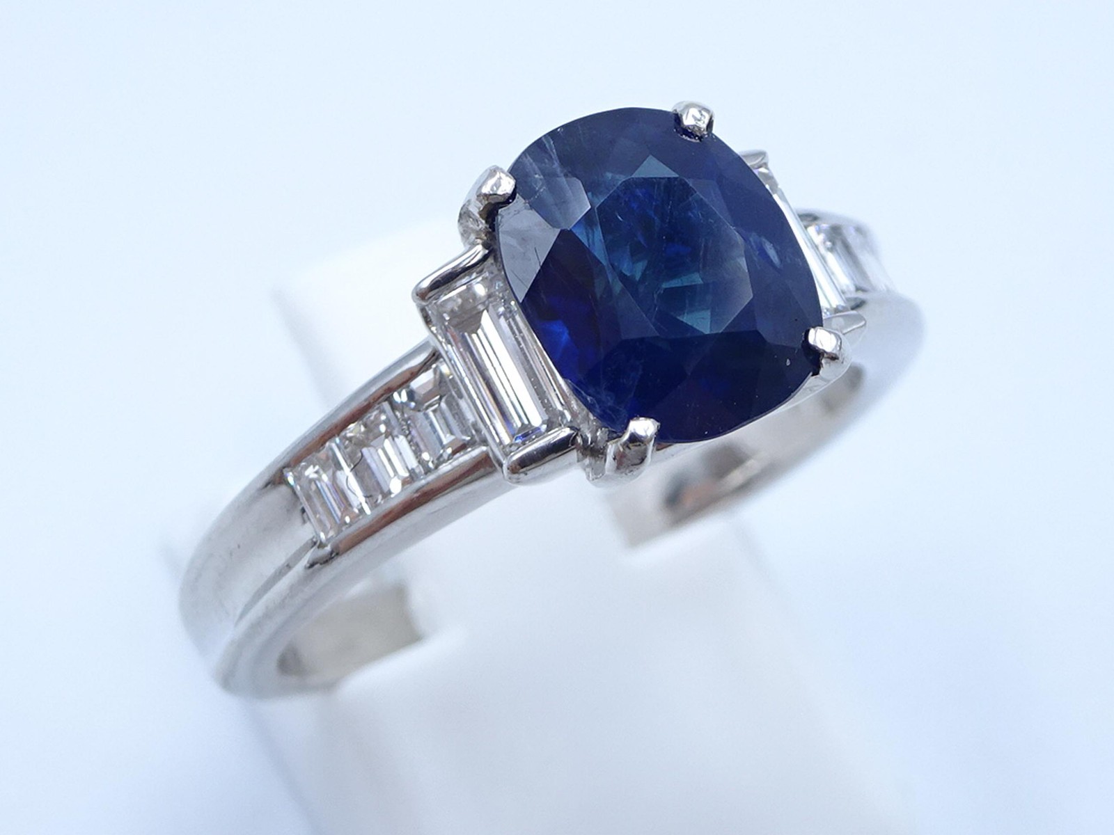 1.89ct GIA Burma No Heat Blue Sapphire & 0.54ct Diamond Platinum Ring Size 7.5