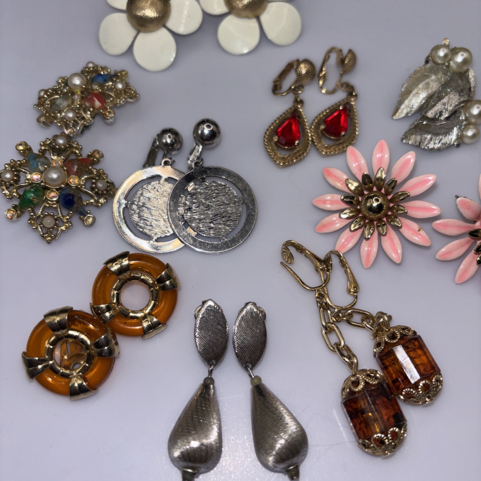 Vtg Sarah Coventry Clip On Earring Jewelry Lot. Estate Auction. See Description