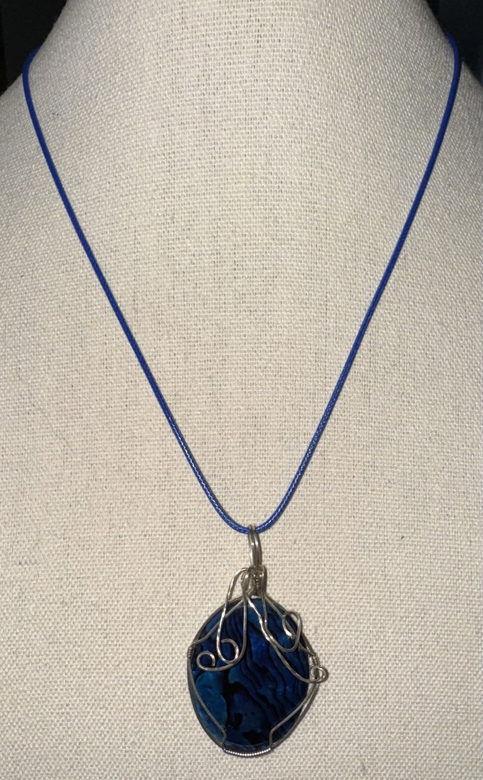 Vintage Sterling Silver Wire Blue Abalone Paua Shell Pendant On Cord Necklace
