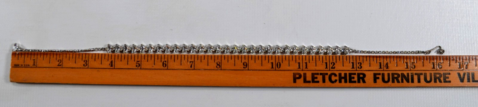 Vtg Silver Tone Choker Necklace Clear Triangle Shaped Rhinestone Beautiful 16″