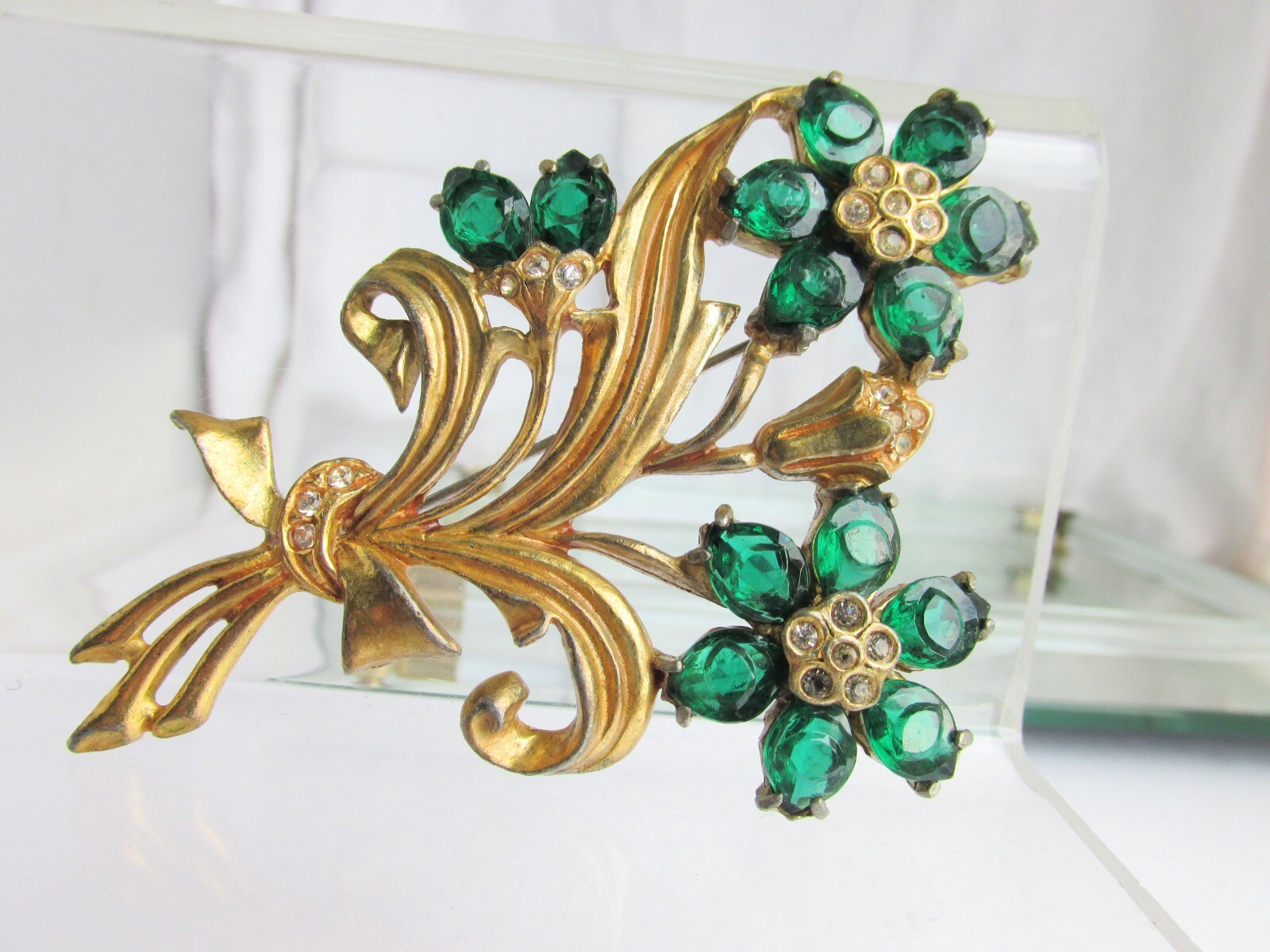 Rare Vintage Art Deco Unique Dark Green Glass Cabochons w/ Eyes Brooch Pin