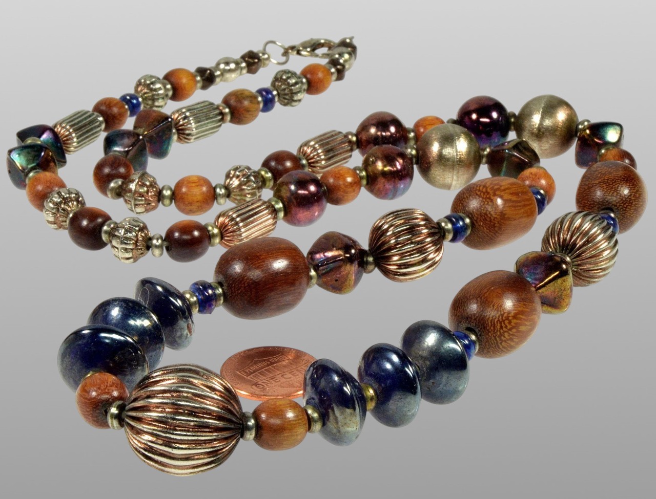 VTG ART GLASS CERAMIC WOOD METAL BEAD NECKLACE 34″ C.1980