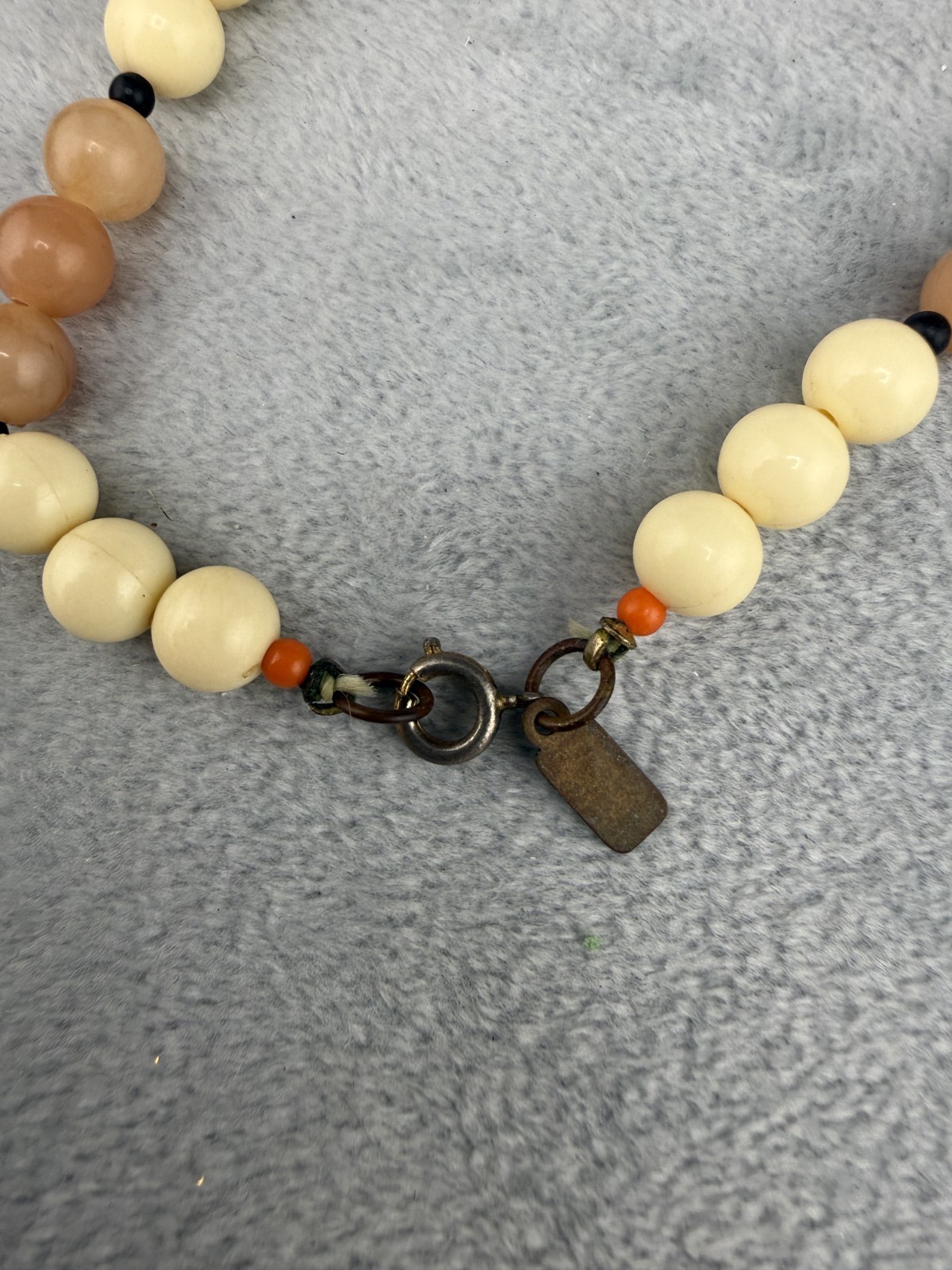 Vintage Kenneth Lane Necklace Beaded Brown White Shell 32″ Signed