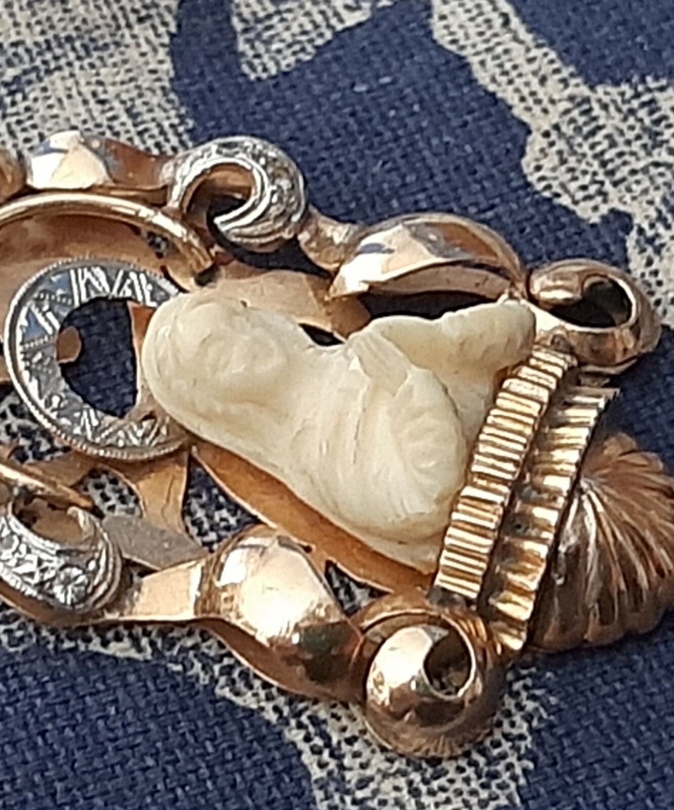 Fine Antique 18K Art Deco Gold Religious European Virgen Mary Pendant Ca 1930-40