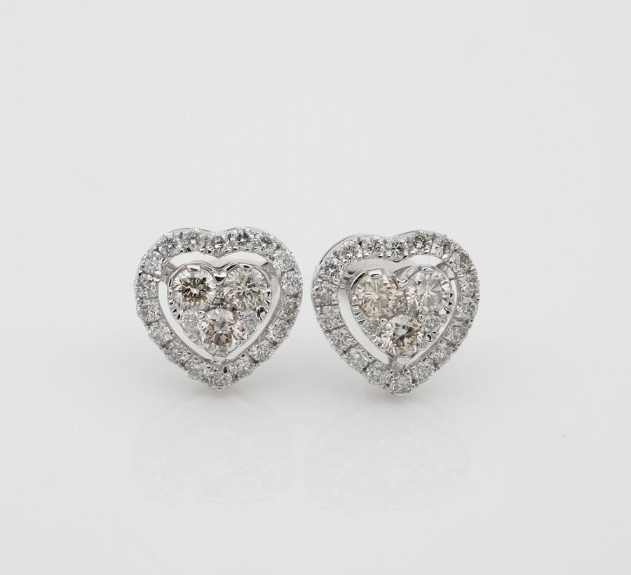 Shiny .60 Ct Brilliant Cut Diamond G/H VVS/VS Heart Stud Earrings 18 KT