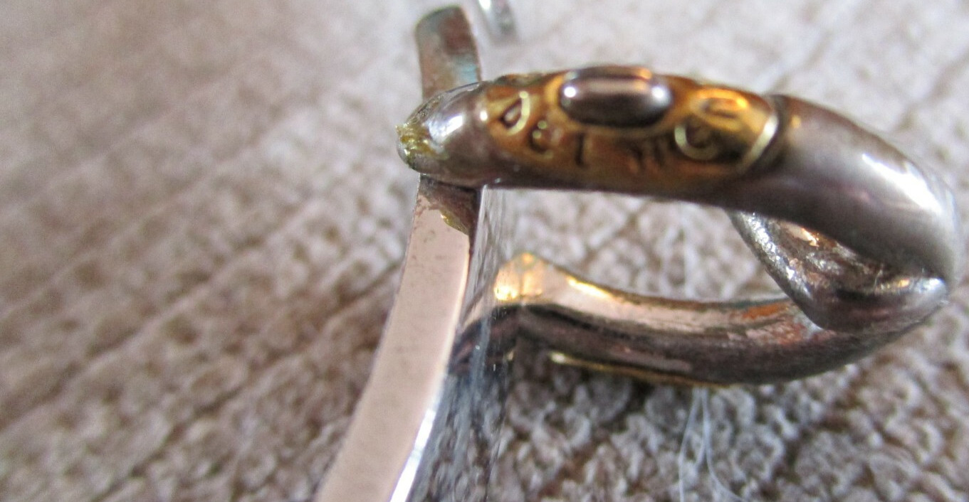VTG. HENRI BENDEL SILVER TONE HINGED BUCKLE BRACELET