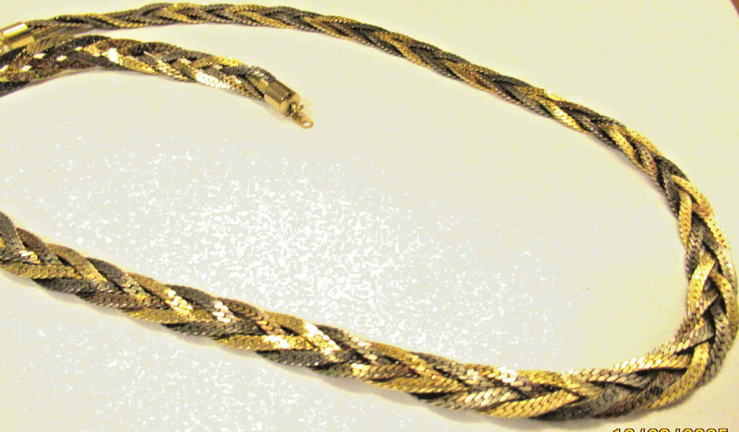 Vintage 70’s Tri-Gold Plate Herringbone Chain Necklace