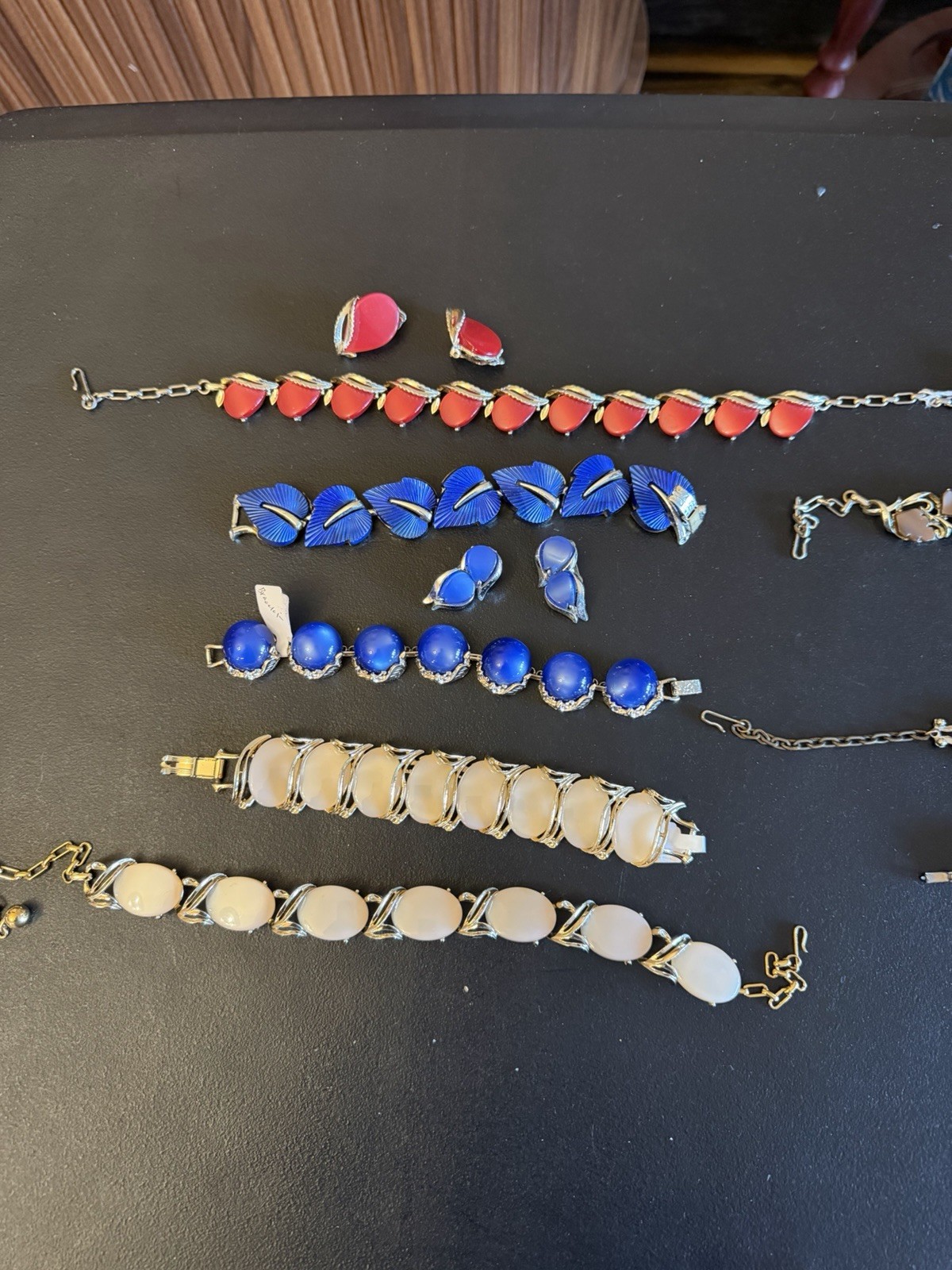 Lot Of 11 Thermoset Jewelry Pieces Clip On Earrings Necklace Bracelets
