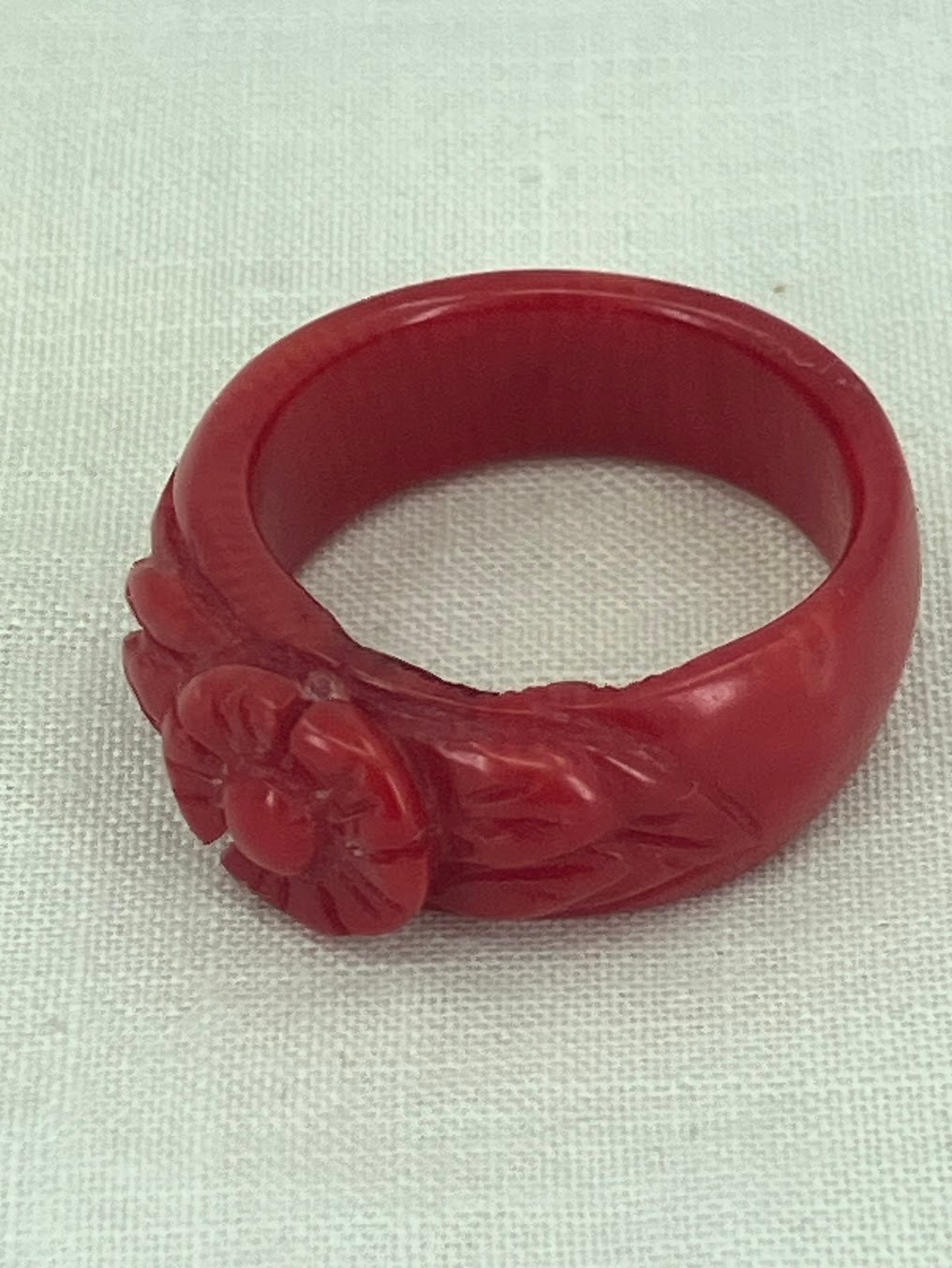 Vintage Coral Ring Carved Red Flower Sz 7.5 READ