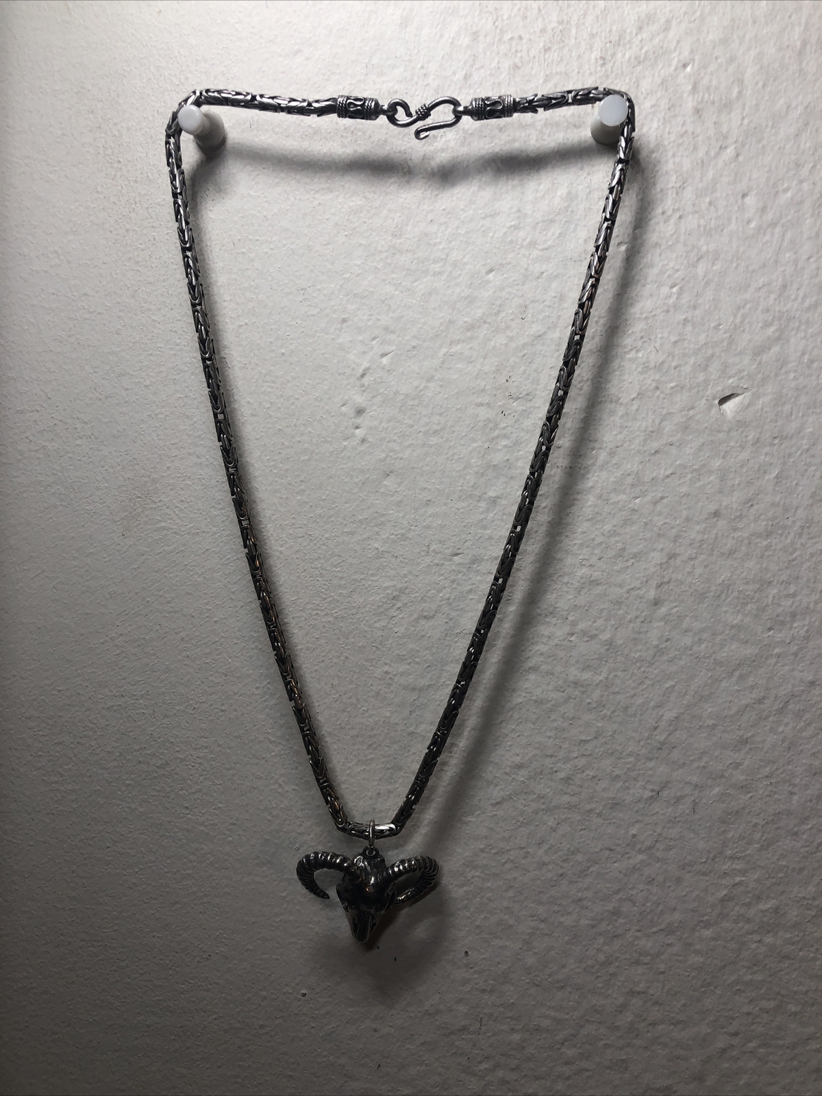 Rare Sterling 925 Solid 3mm Byzantine chain 20″ RAM’s SKULL Pendant Necklace 51g