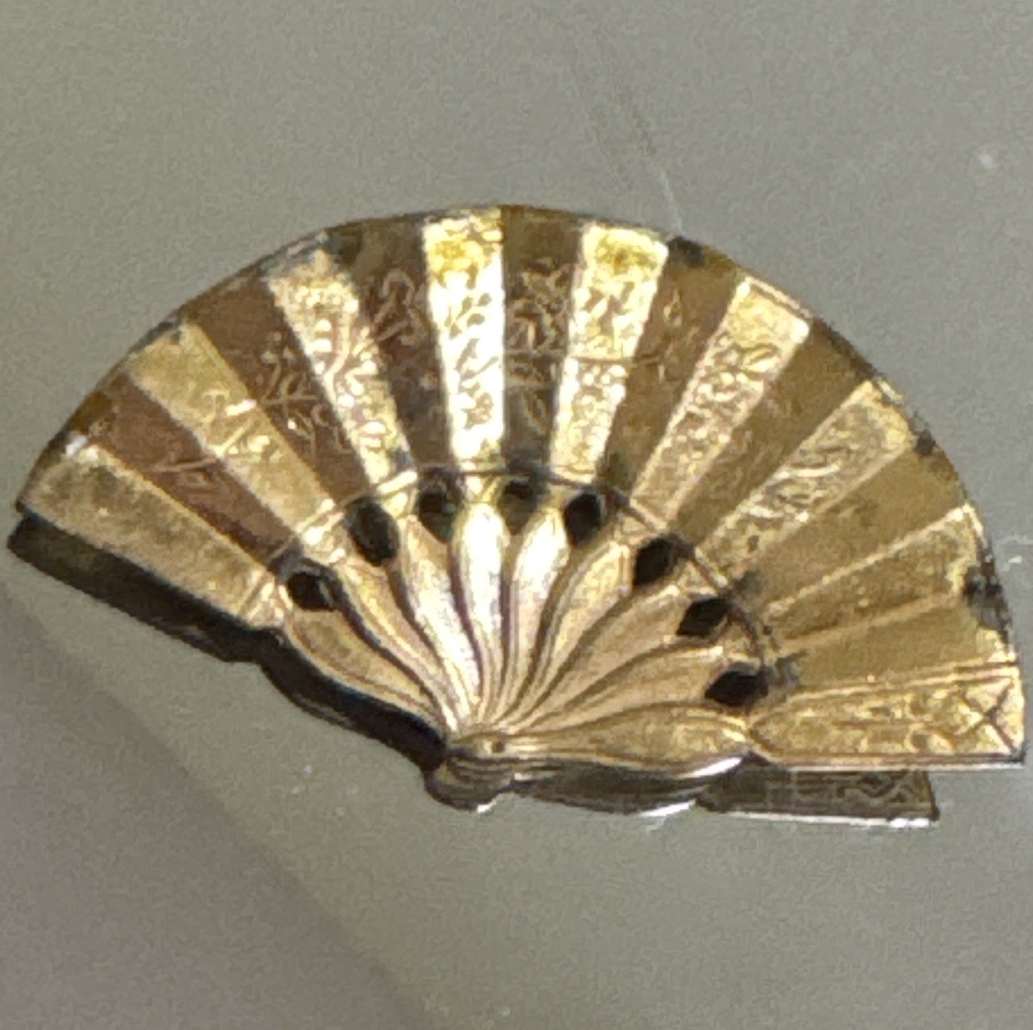 Miriam Haskell Fan Shape Brooch Pin Gold Tone Gold Color Signed No Stone