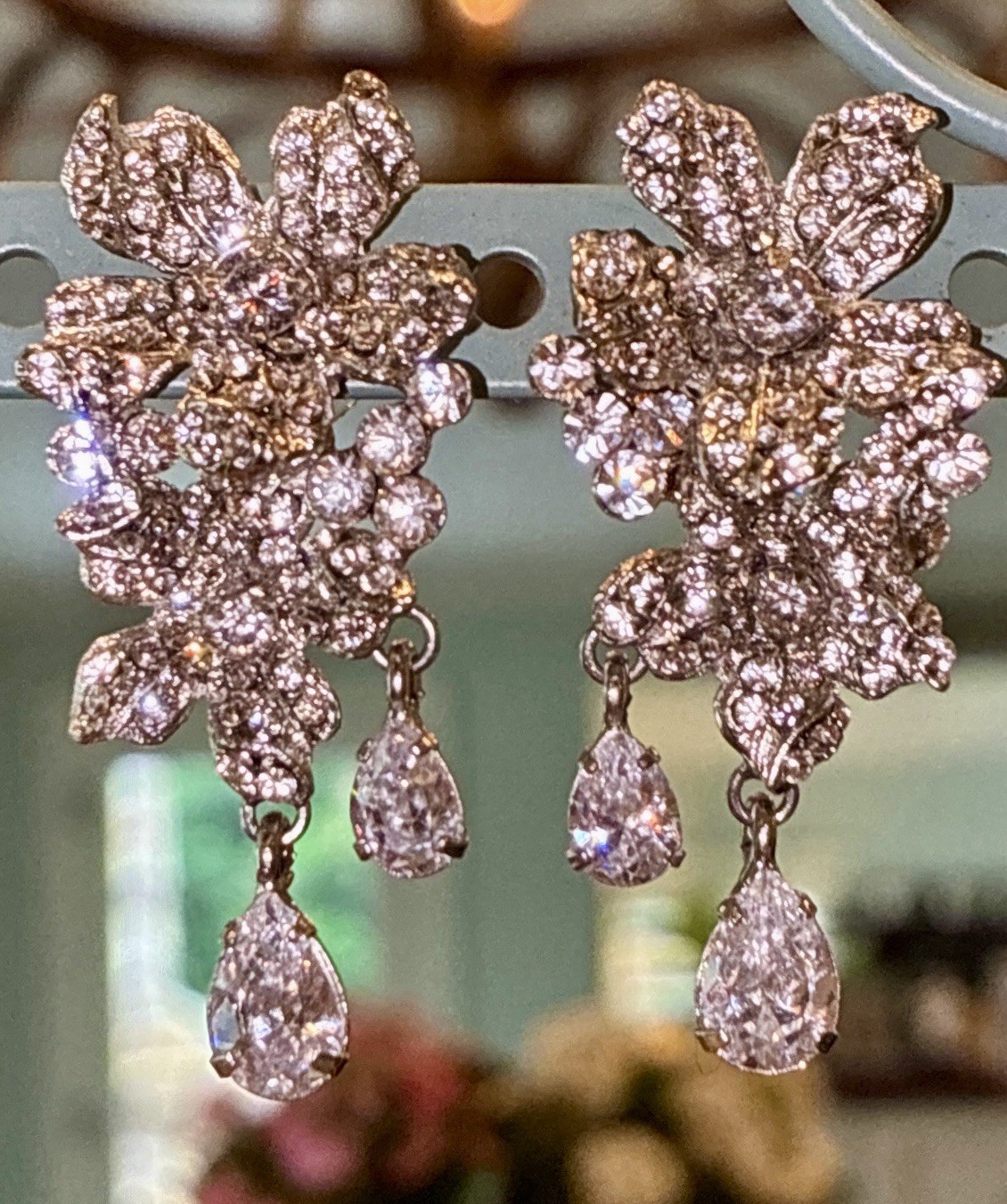 Amazing SIMAN TU Haute Couture Runway Floral Australian Crystal Earrings RARE ~
