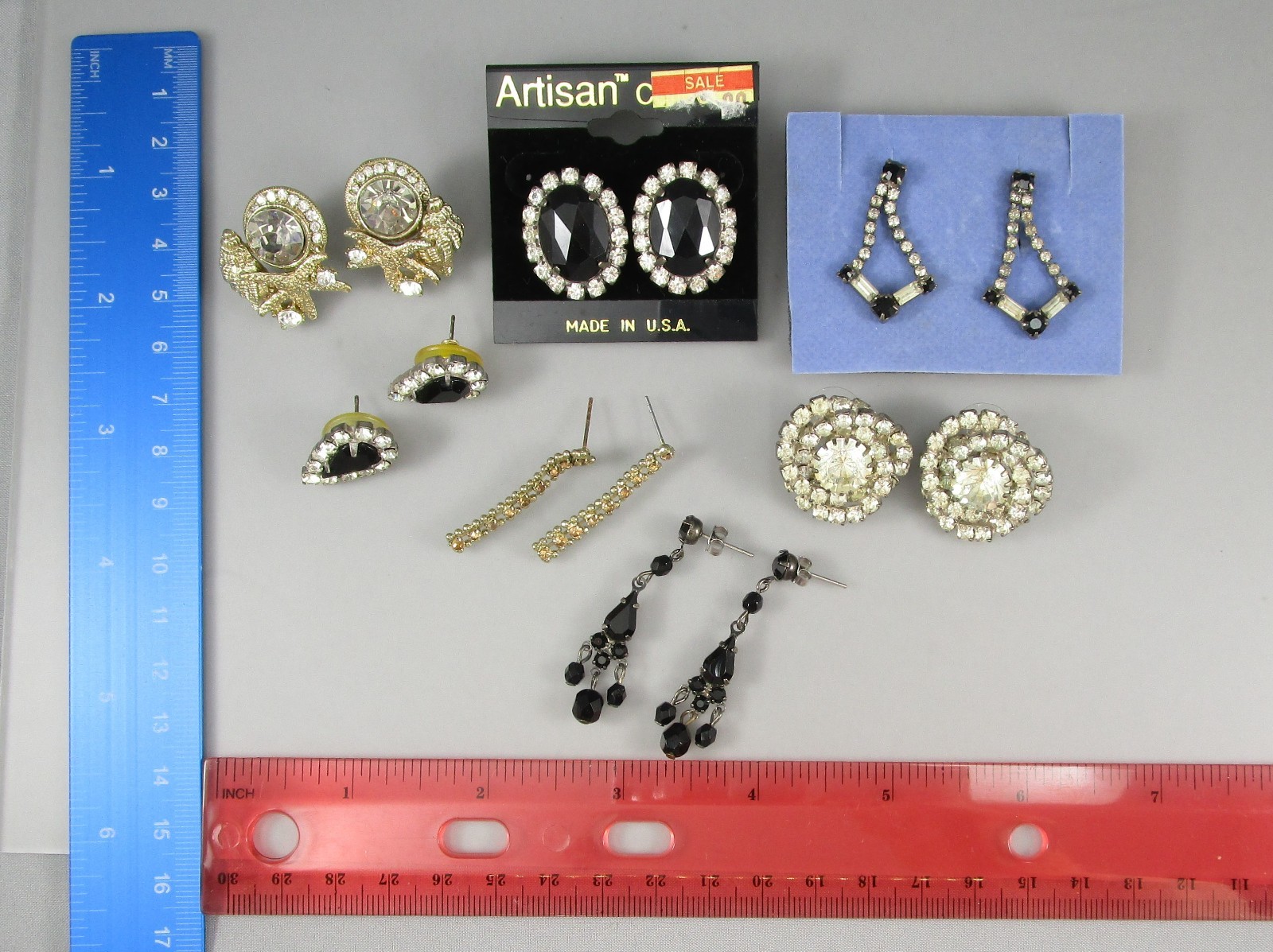 Vtg Mod Retro Varying Colors & Multi Styles LOT of 7 Post Pierced Earrings 152G