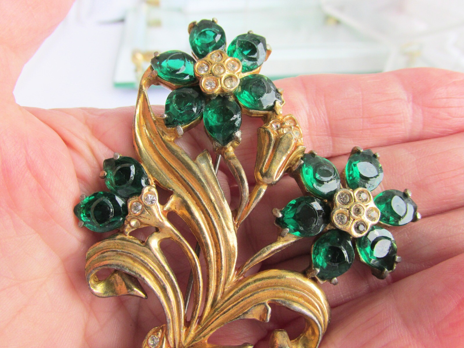 Rare Vintage Art Deco Unique Dark Green Glass Cabochons w/ Eyes Brooch Pin