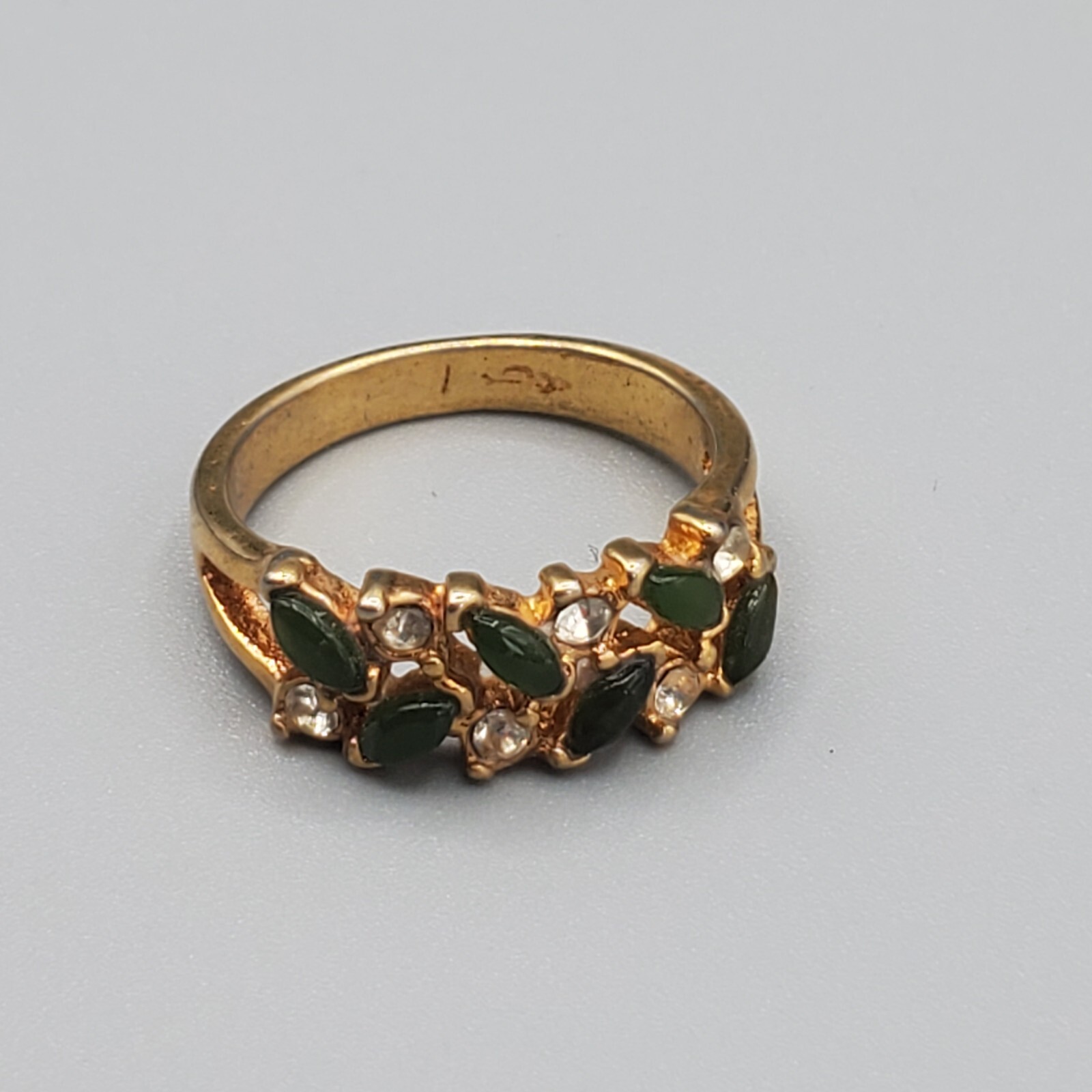 Vintage UNCAS Ring Gold Tone Rhinestone Faux Jade Right Hand Size 6.5