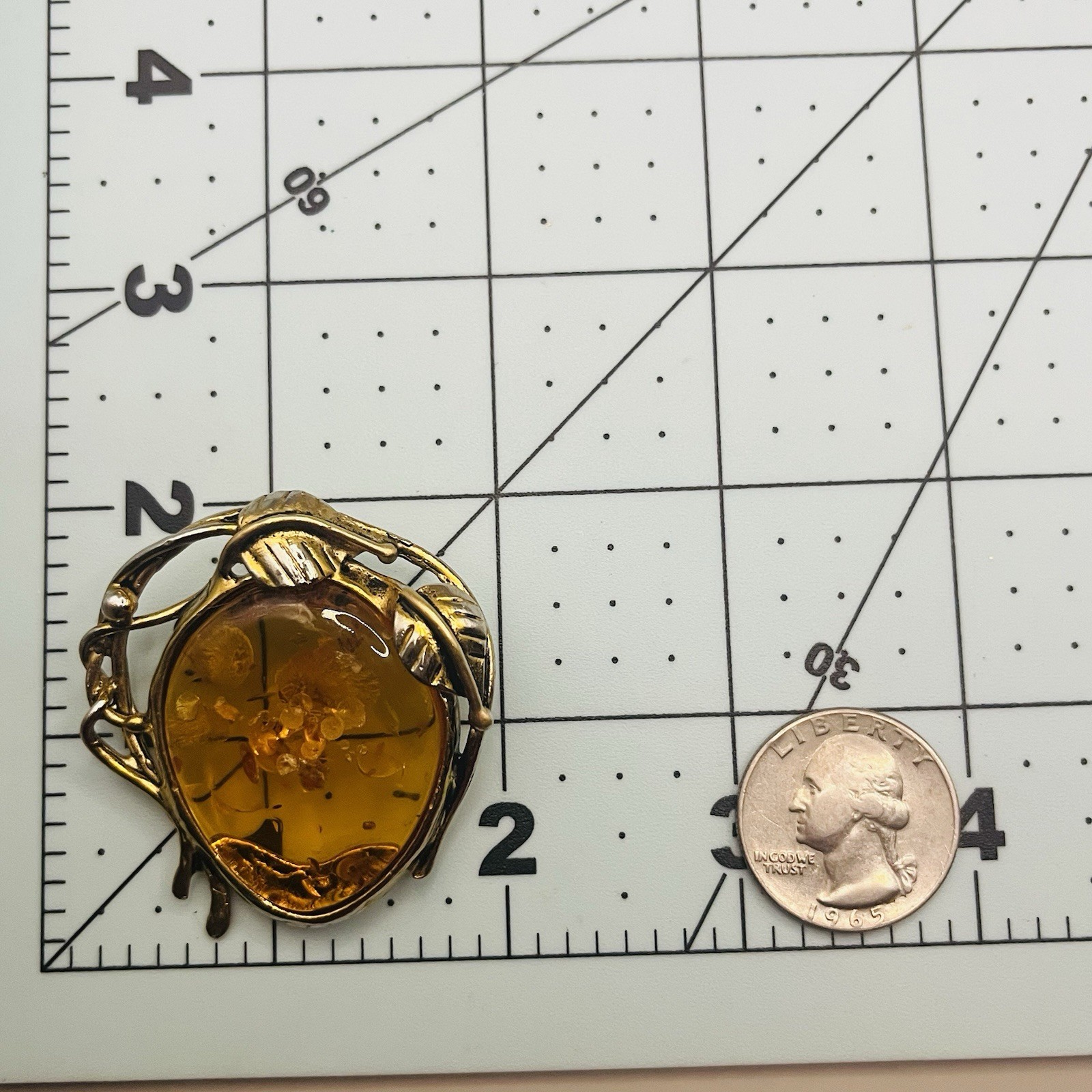 VTG Faux Amber Gold Tone Brooch Honey Brown Art Nouveau Style 2″