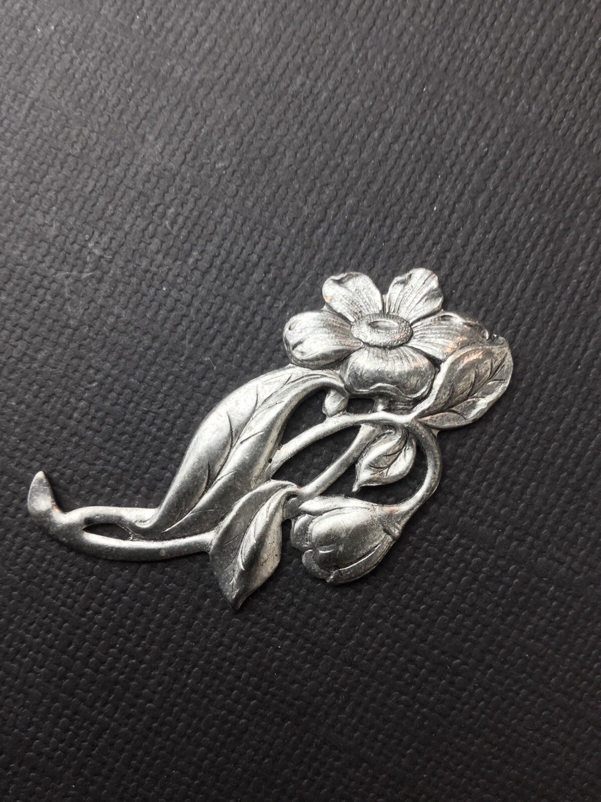 30594 Matte Silver Oxidized Victorian Floral Spray Jewelry Finding