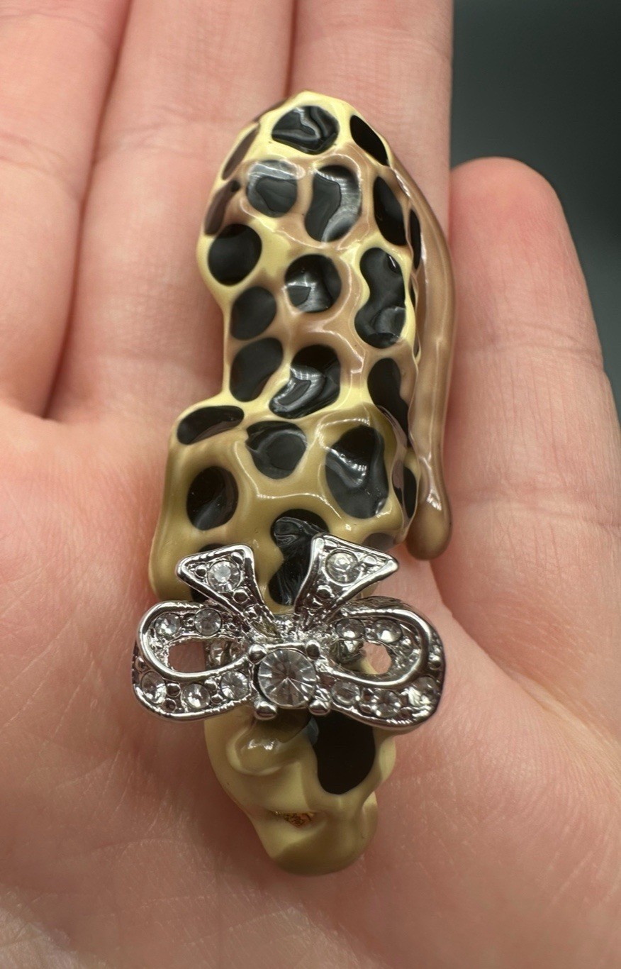Signed KJL Kenneth Jay Lane Leopard With Crystal Bow Brooch Pin