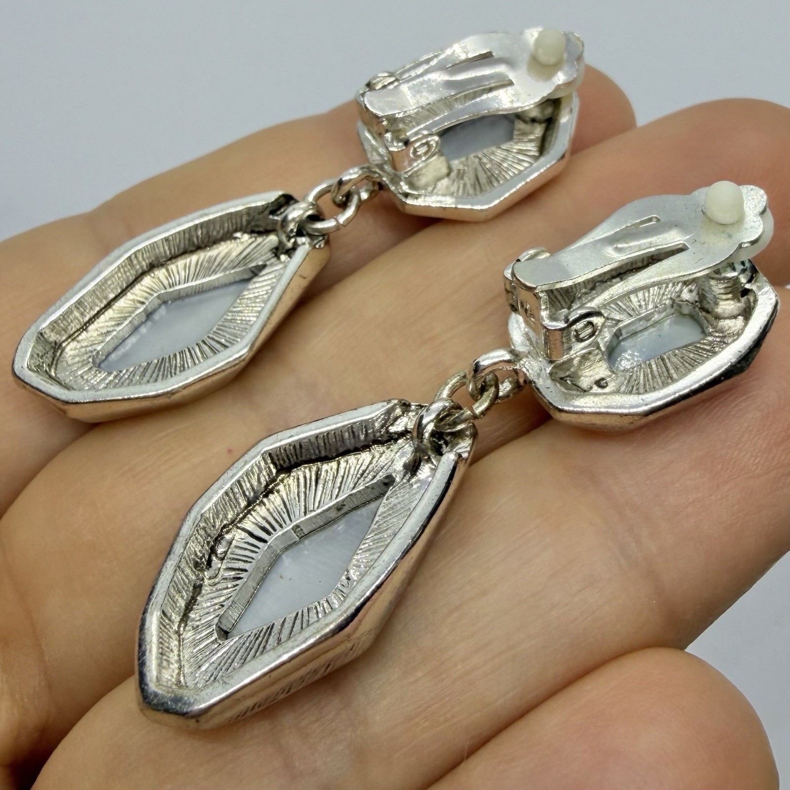 Vtg Gray Blue Mop Asymmetrical Faux Geode Slice Dangle Earrings Clip Silvertone