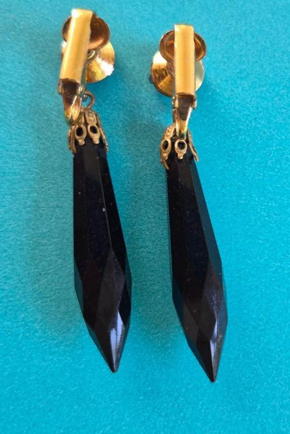 Vintage Gold Tone Drop Clip Earrings w Faceted Black Stones