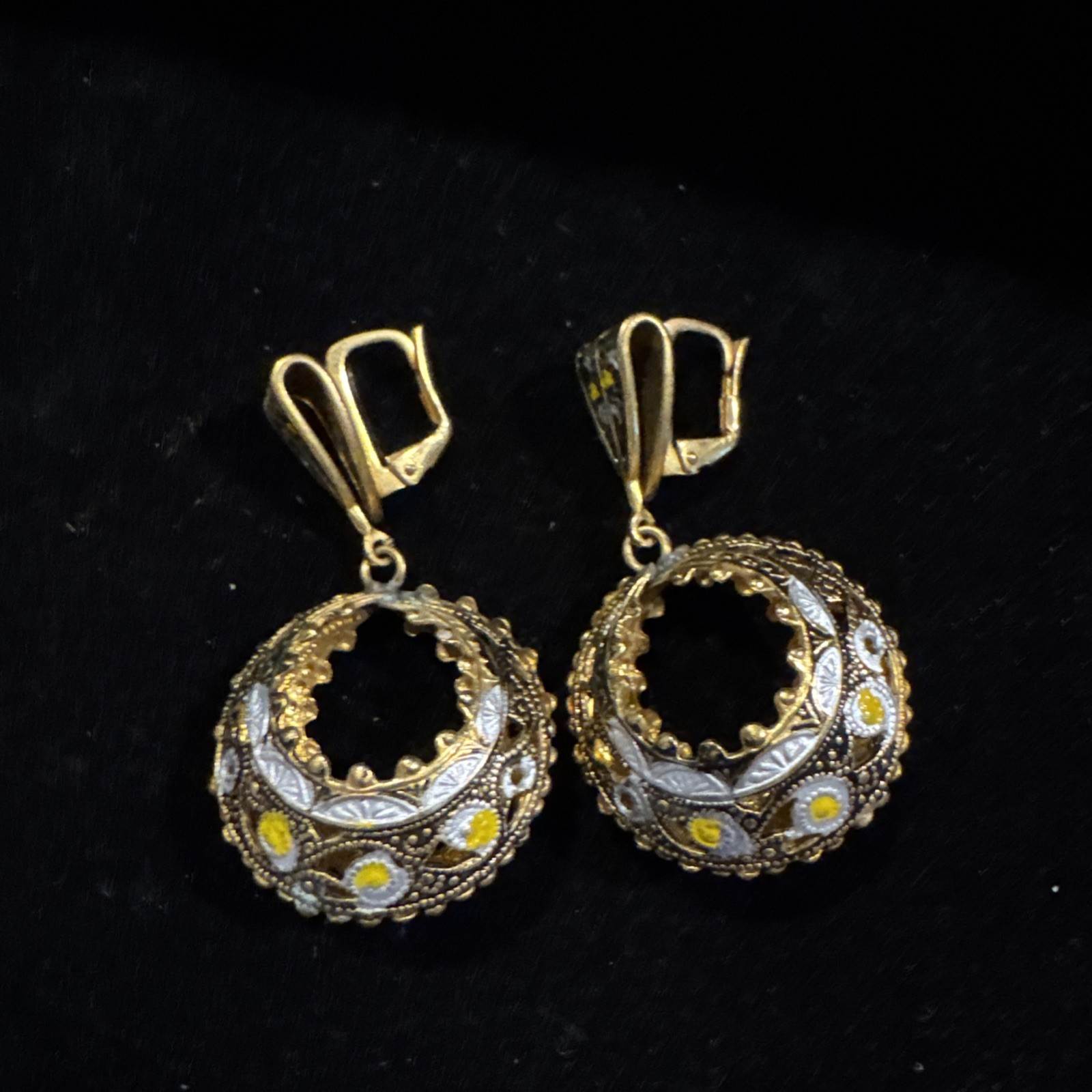 Vintage Damascene Earrings Black Yellow Gold Tone Enamel Dangle Clip pierced OLD