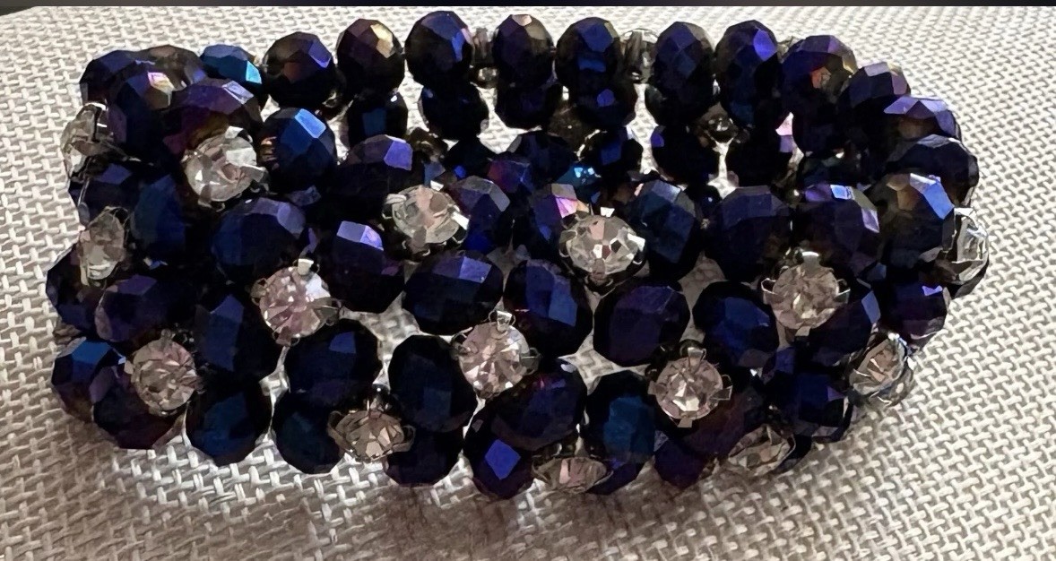 Stunning beaded iridescent blue purple with rhinestone stretch vintage bracelet
