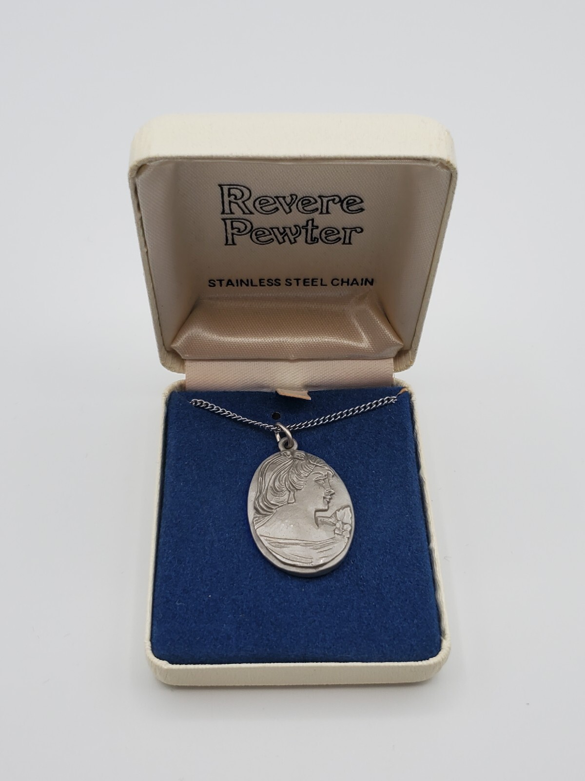 Vintage Revere Pewter Women Silhouette Pendant w/18″ Stainless Steel Chain
