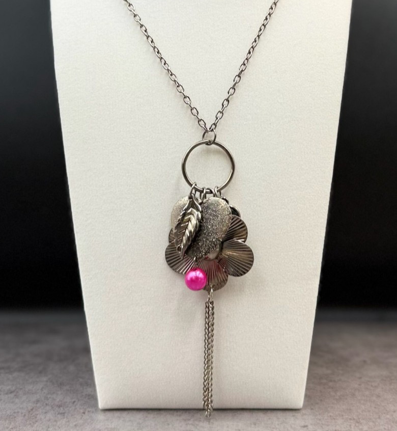 Vintage Gunmetal Tone Floral Flower Pink Bead Tassel Charms Drop Pendant