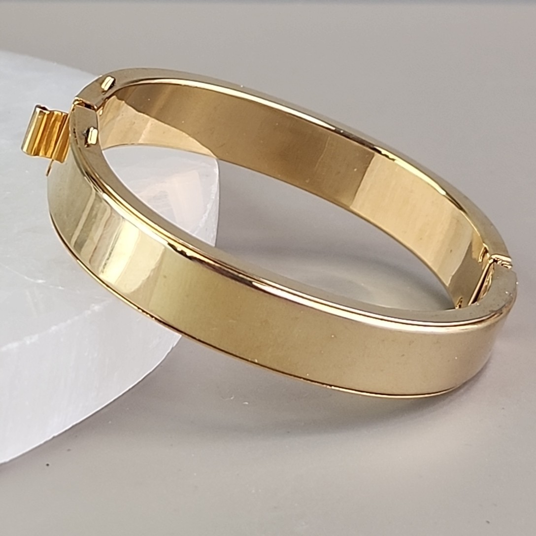 Vintage Bangle Bracelet Hinged 1cm Gold Tone Glossy Hollow 6.25″