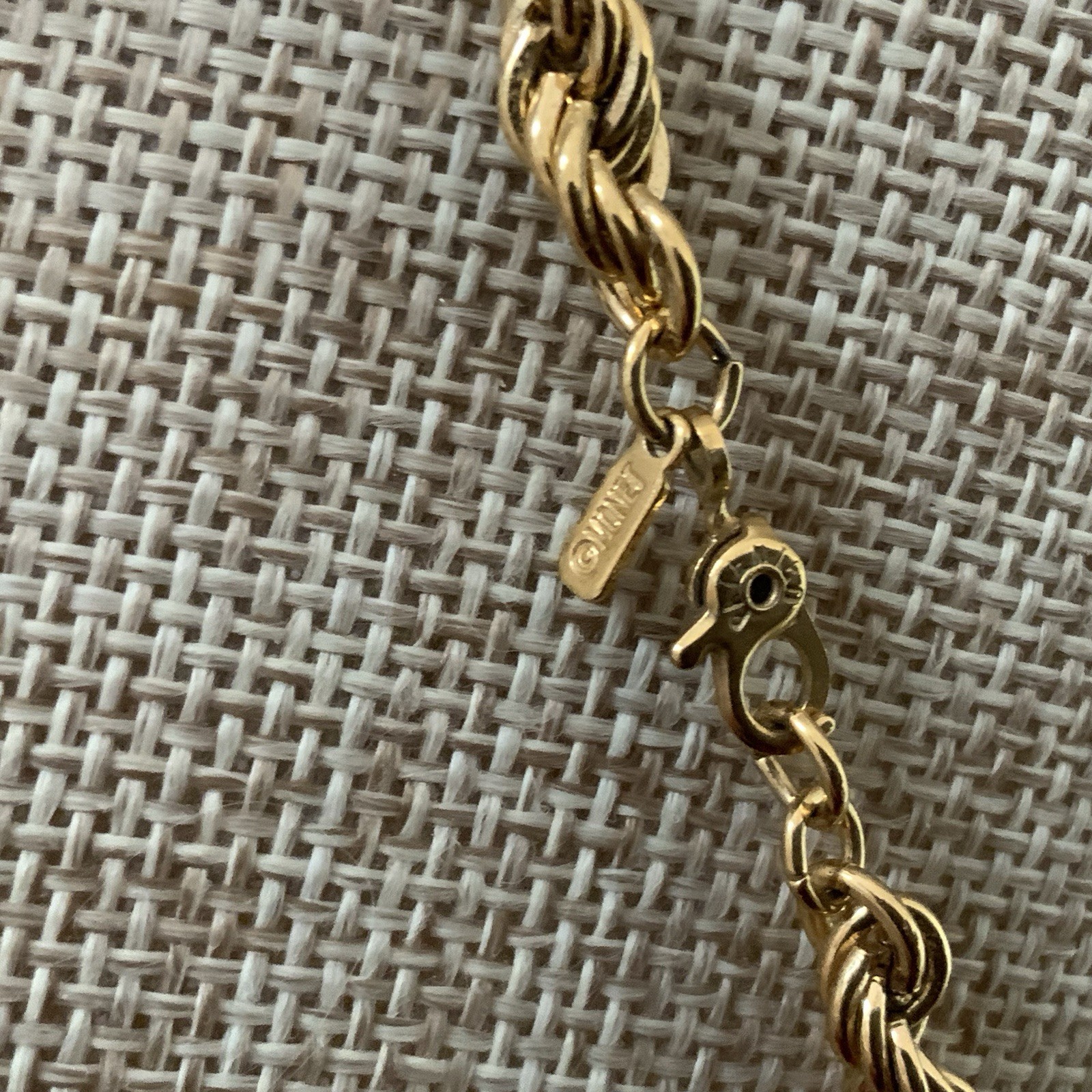 Vintage MONET signed twisted rope chain necklace classic every day style