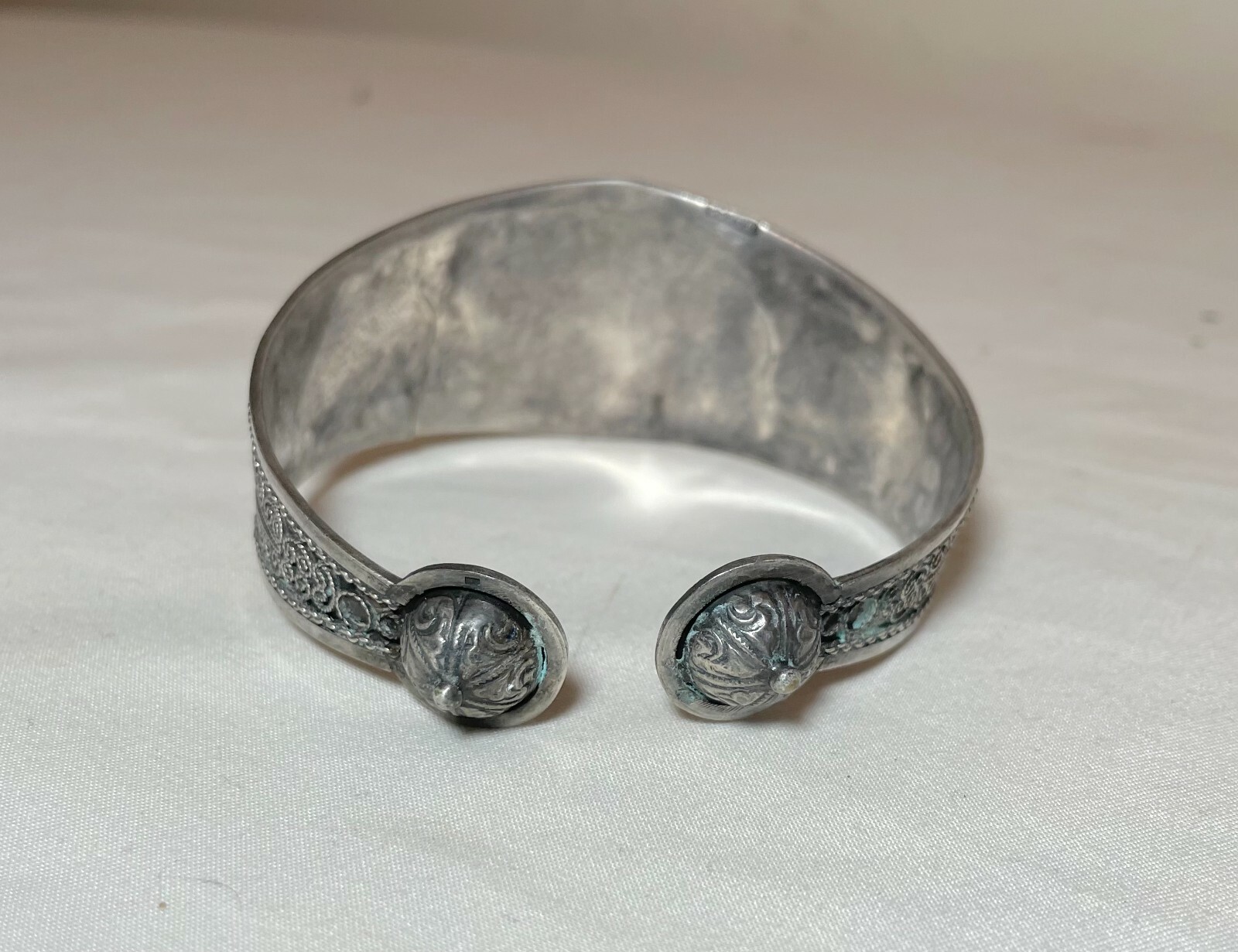 vintage ornate handmade Moroccan sterling silver filigree cuff bracelet signed