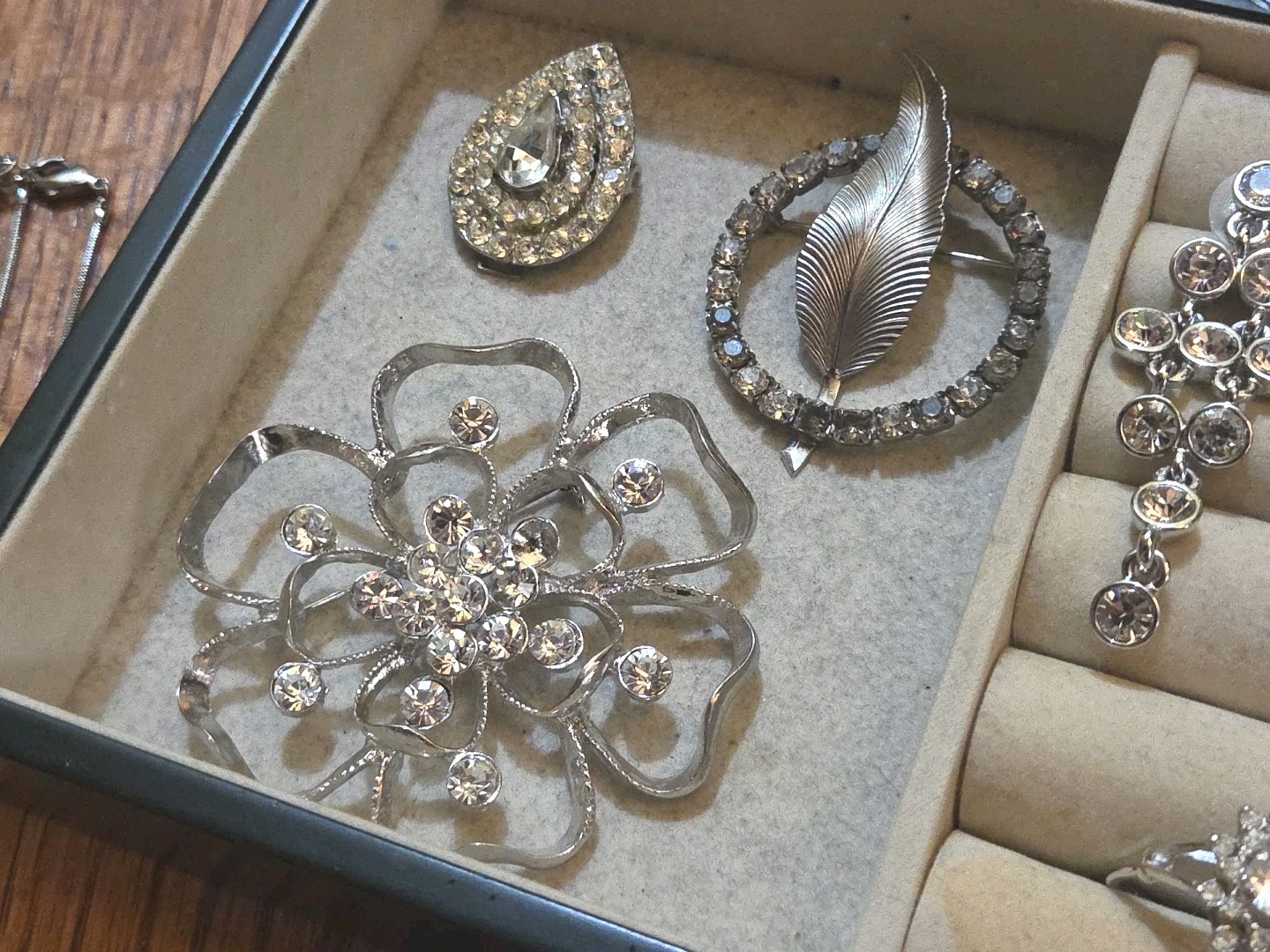 Vintage Estate Jewelry, Brooch, & Earrings Lot Rhinestones
