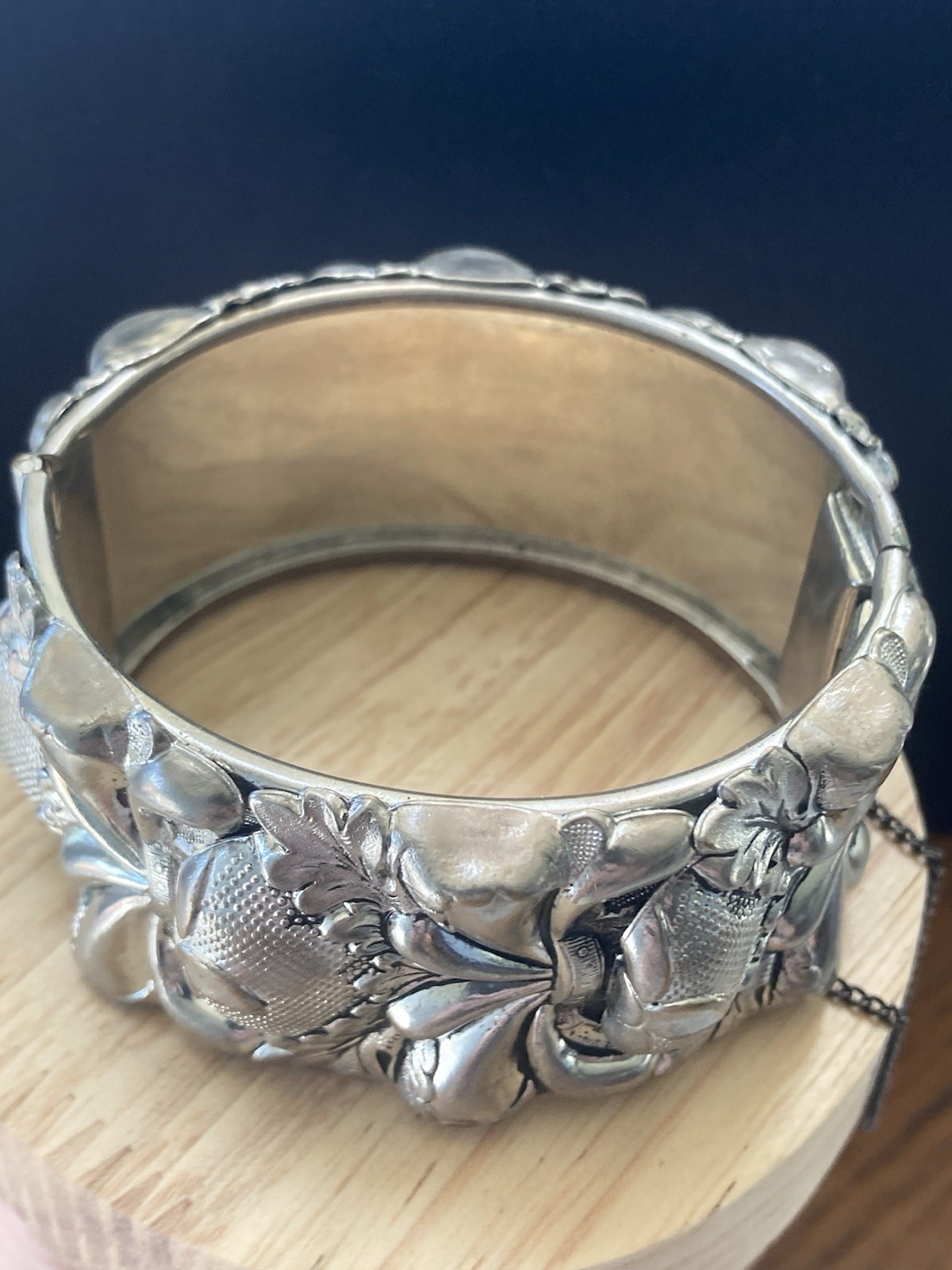 Vintage Chunky Bangle Bracelet Ornate Repousse Hinged Silver Tone 7”