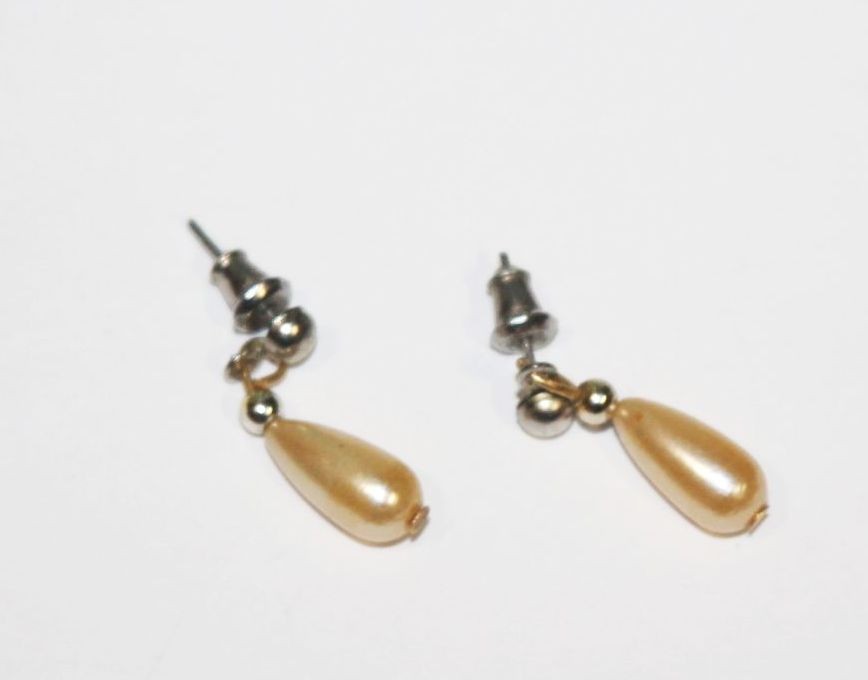 Vintage MCM Gold Tone Teardrop Faux Beige Pearl Costume Post Tension Earring Set