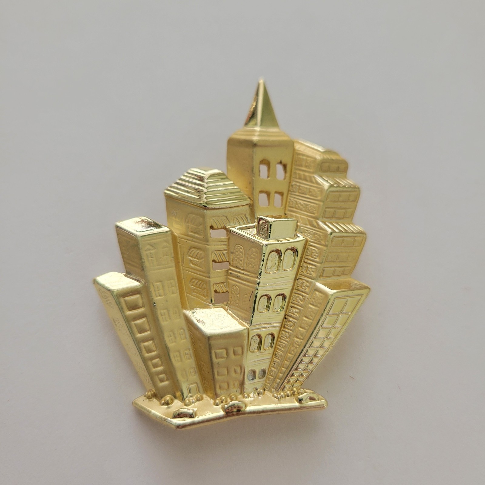 Vtg Signed AJC Gold Tone Pin Brooch Skyscraper Cityscape City Tall Buildings 2”