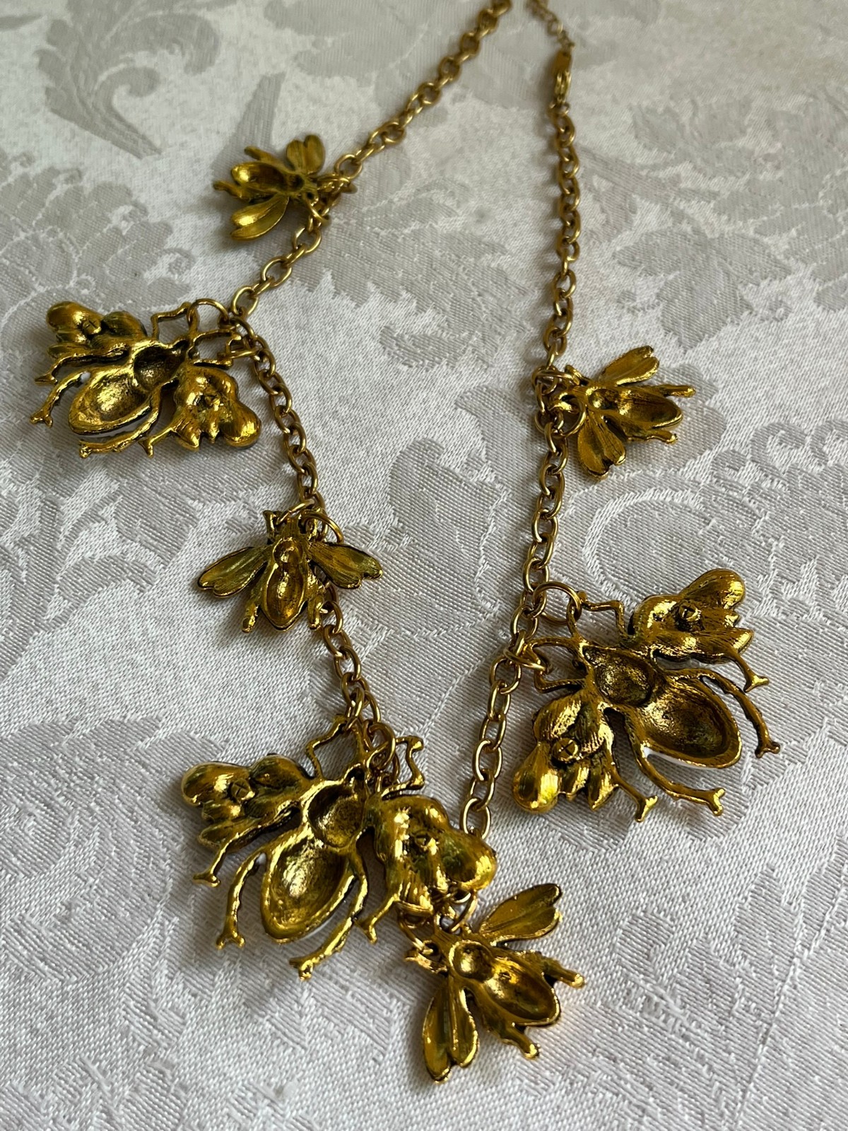 Vintage Style Multi-bee Charm Bib Necklace Gold-Toned Link Chain 18″