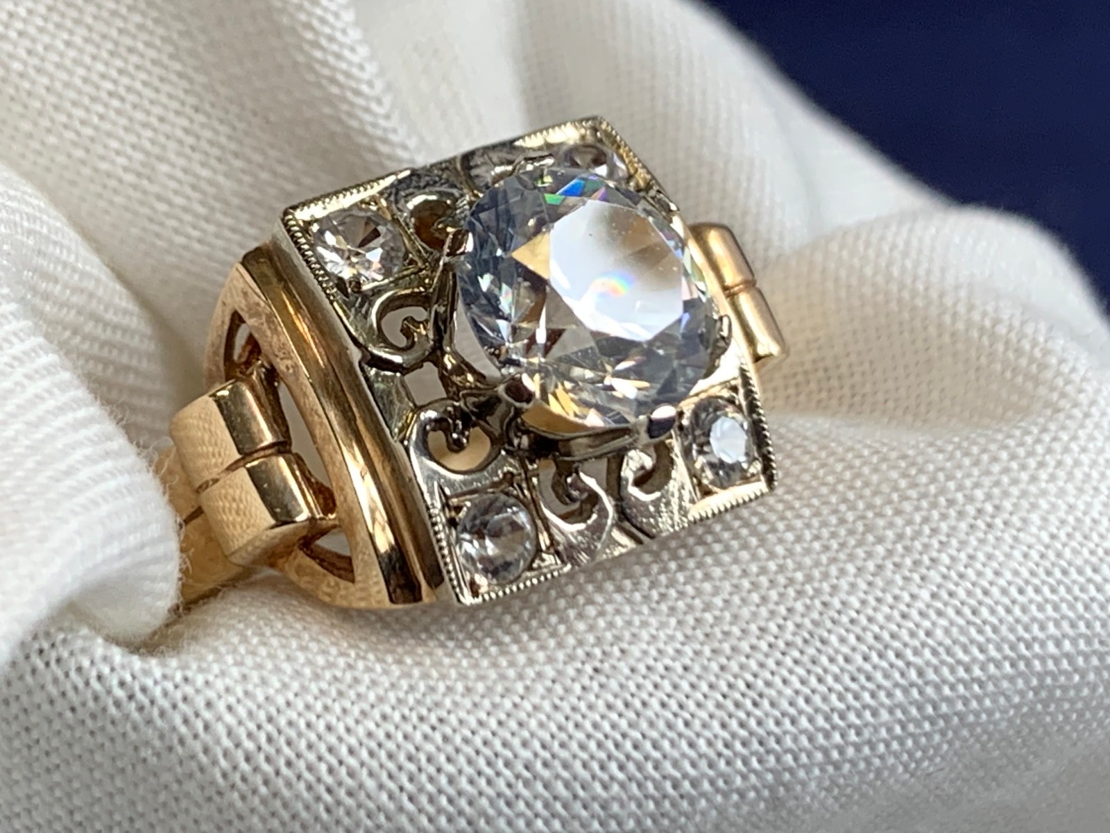 Vtg Yellow Gold Ring 4.86g Fine Jewelry Size 6 Band Clear Stones *READ*