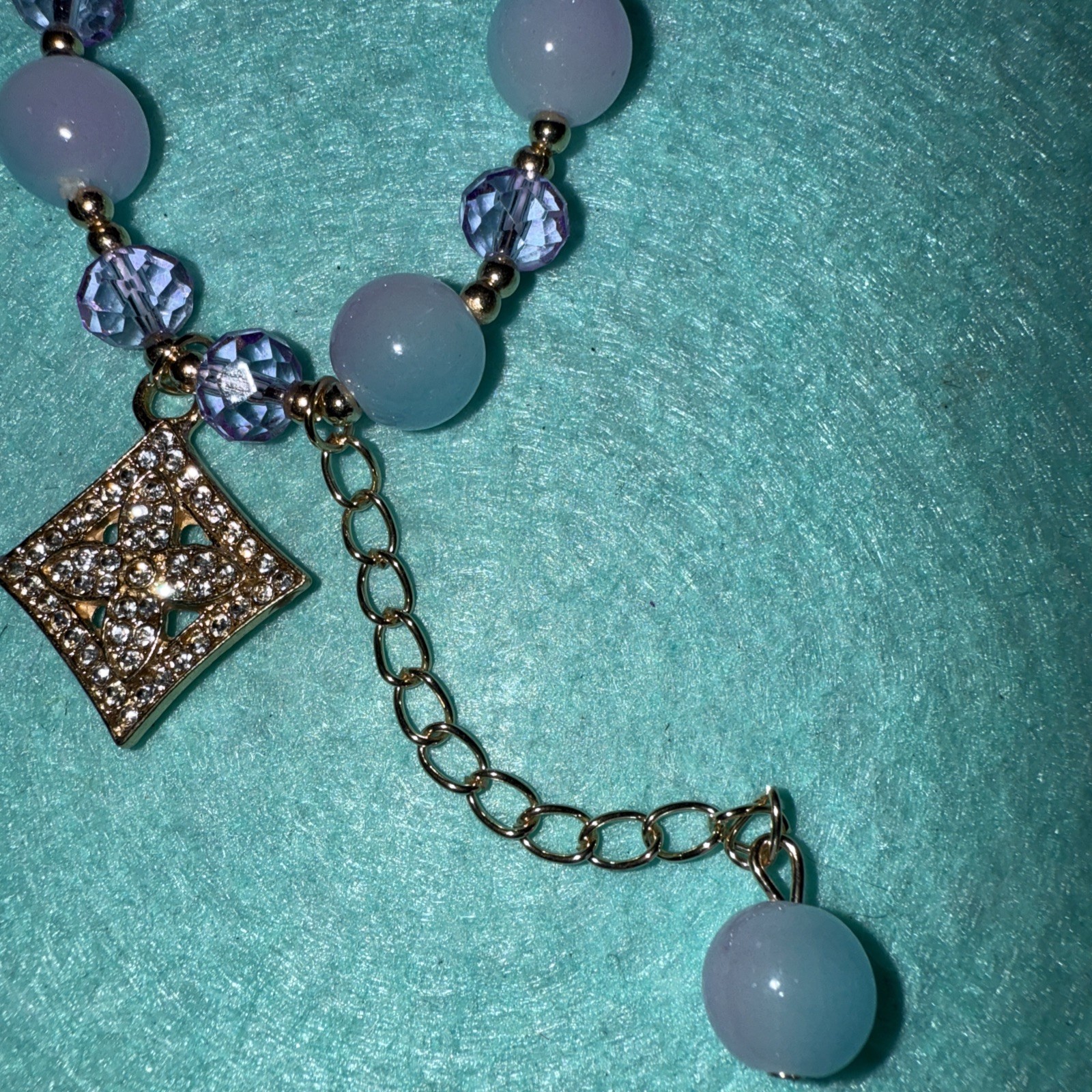 Expandable Marble Blue With Purple Swarovski With Dangling Rhinestone Clover