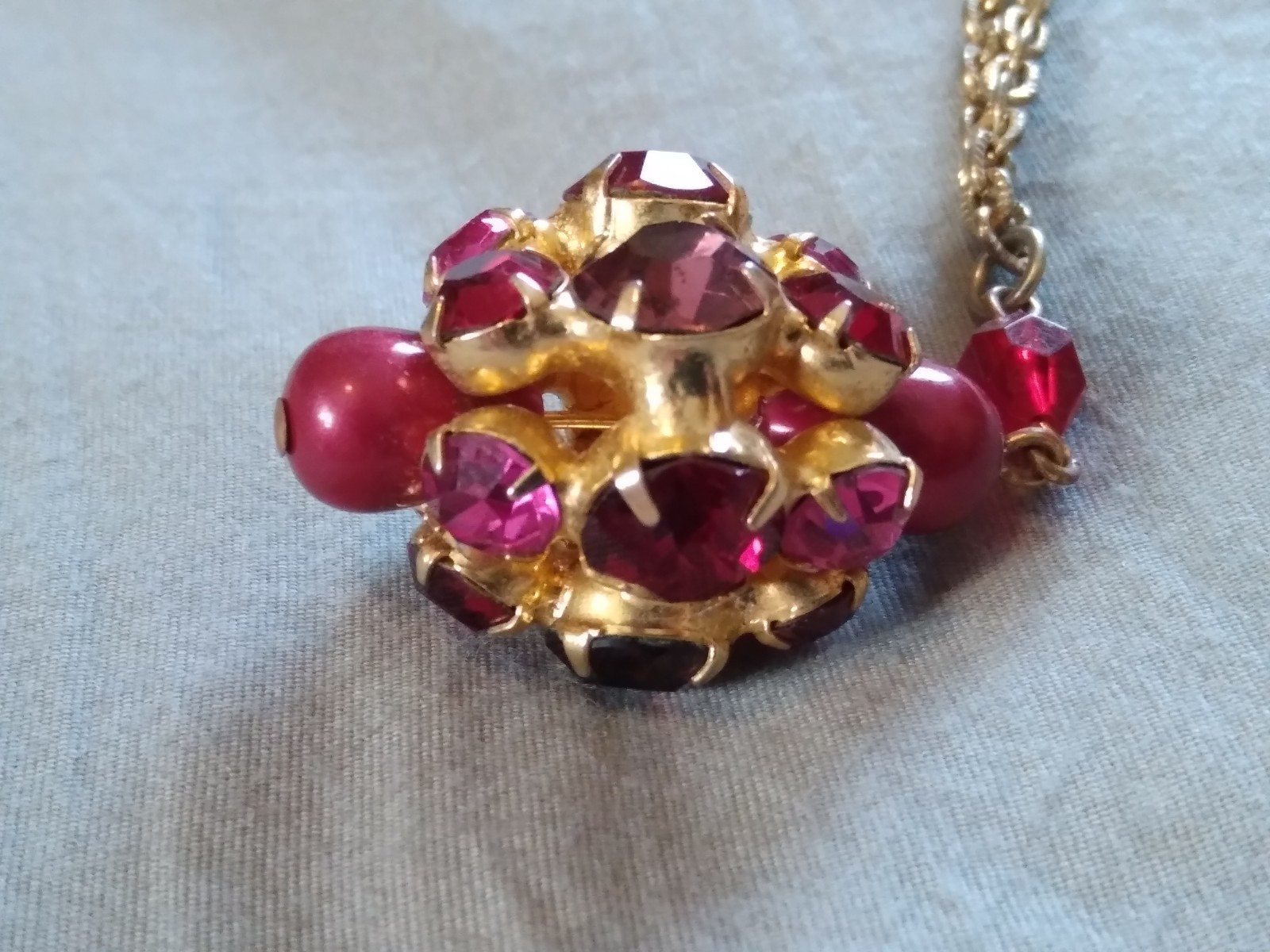 Vintage Pink Red Purple Rhinestone Pendant Necklace.